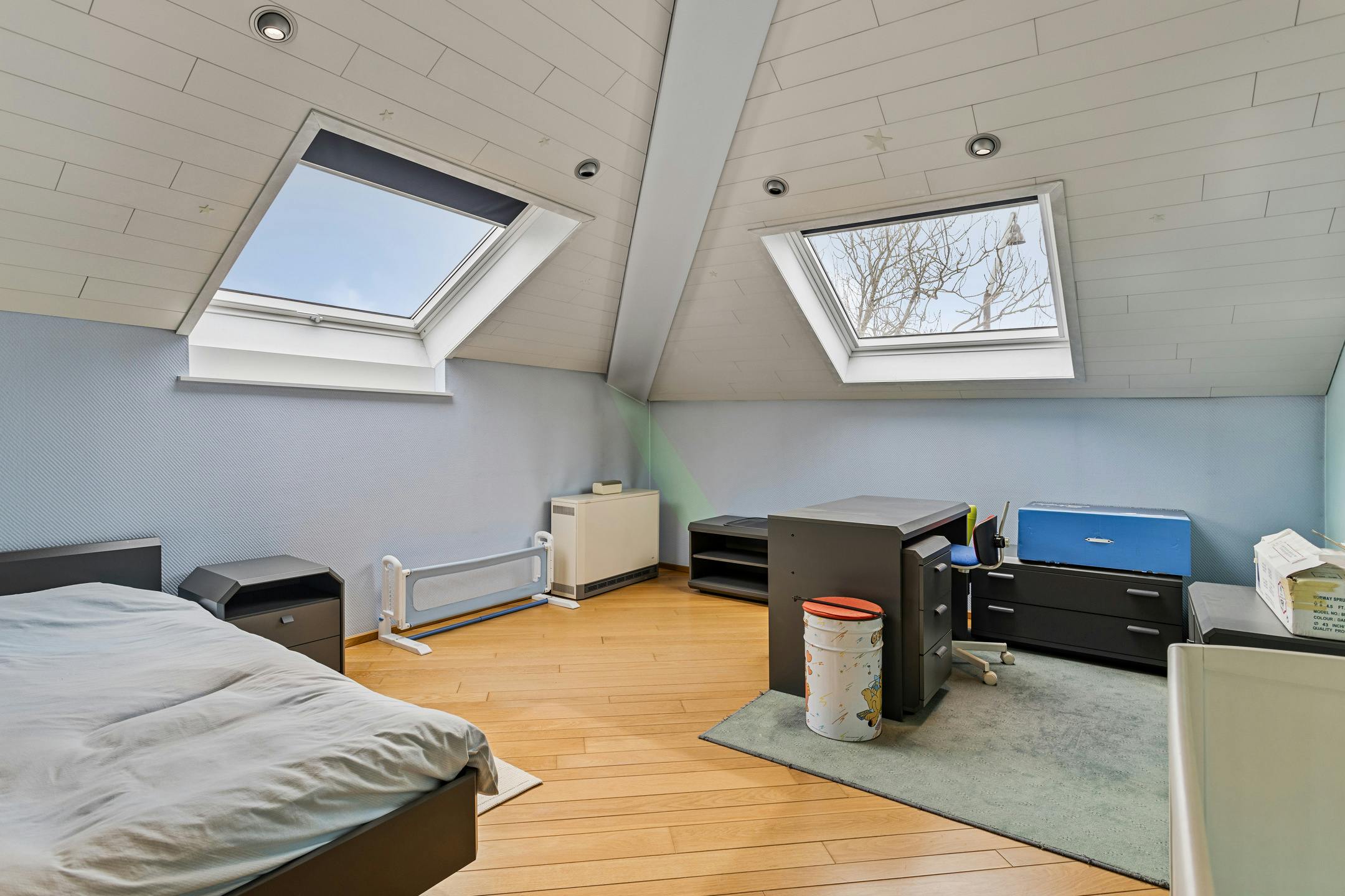 Uitzonderlijke eigendom: woonst met loods op toplocatie foto 11