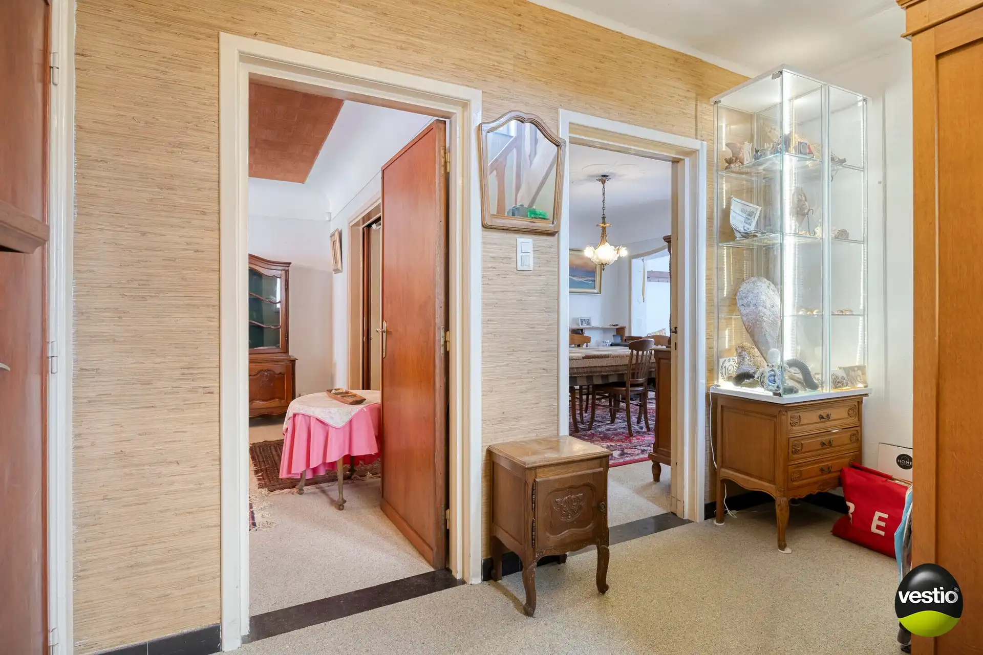 Ruime woning met 3 slaapkamers op vlot bereikbare ligging (Genkersteenweg). foto 6