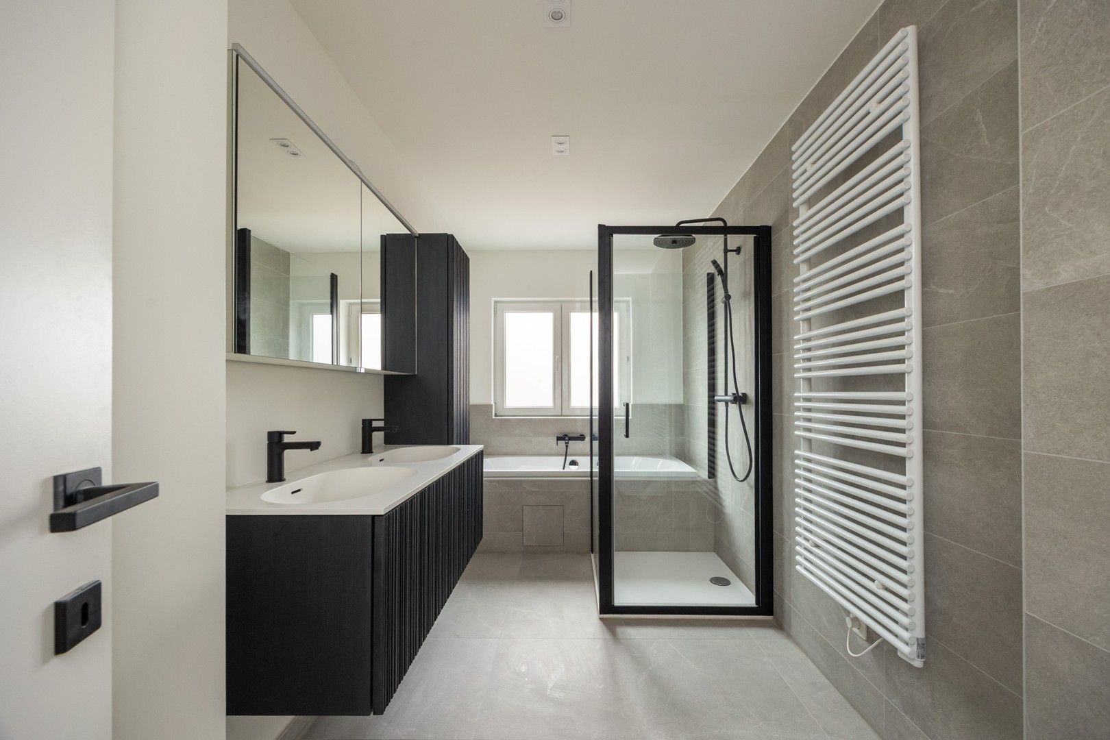 APPARTEMENT + TERRAS +/- 44m² foto 6