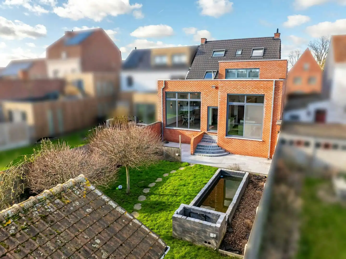 Kwalitatief huis te koop met 5 slaapkamers en garage in Ieper  foto 2