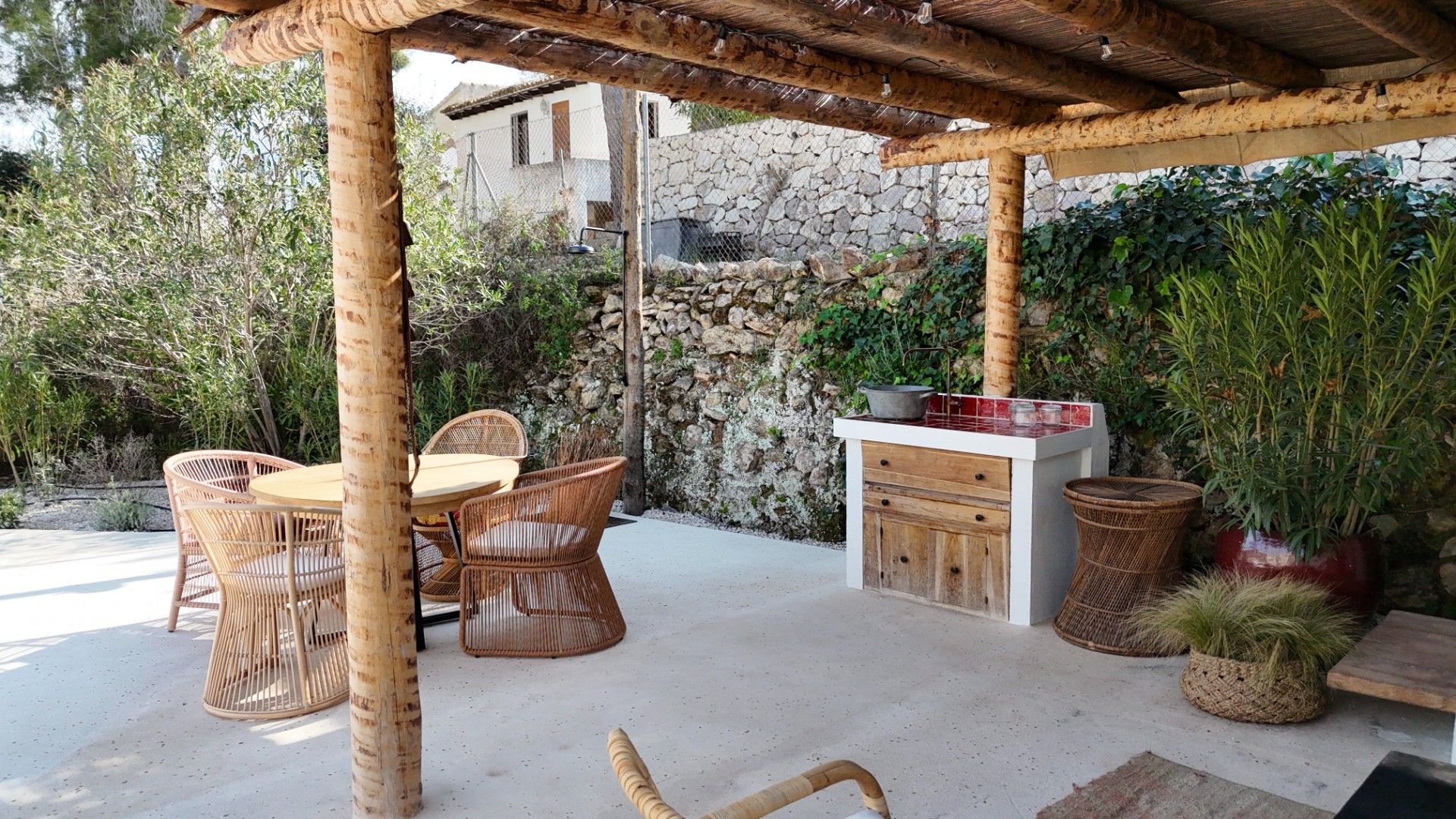 Stijlvolle Gerenoveerde Villa in Moderne Mediterrane Stijl foto 4