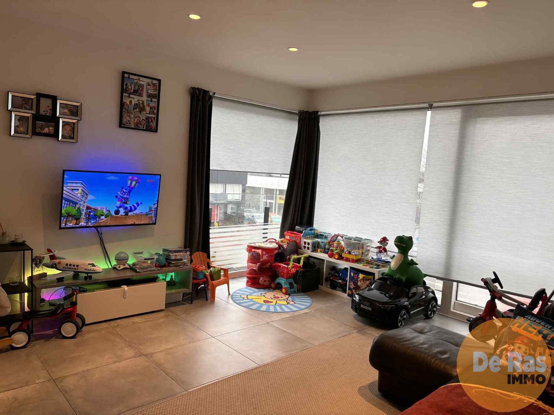 WETTEREN - Recent dakappartement op topligging! foto 2