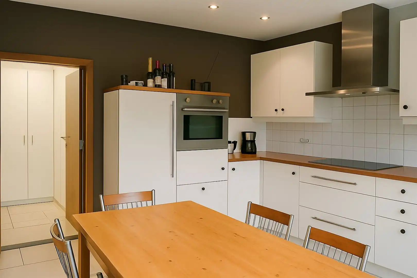 Uniek kantoorgebouw met duplex appartement te koop foto 21