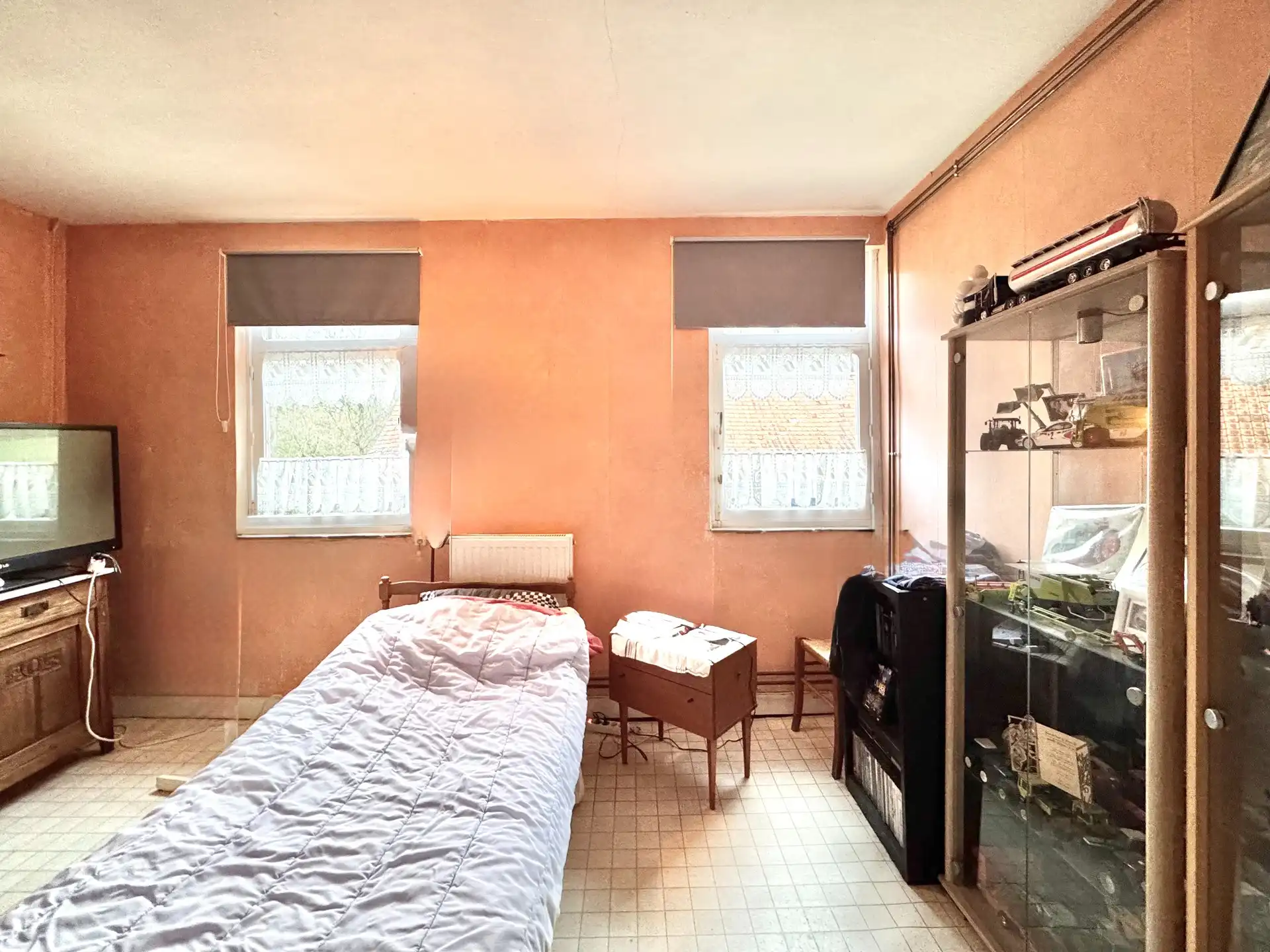 MAISON AVEC DEPENDANCES ET TERRAINS| WONING MET BIJGEBOUWEN EN GROND | 18.240 m² foto 10