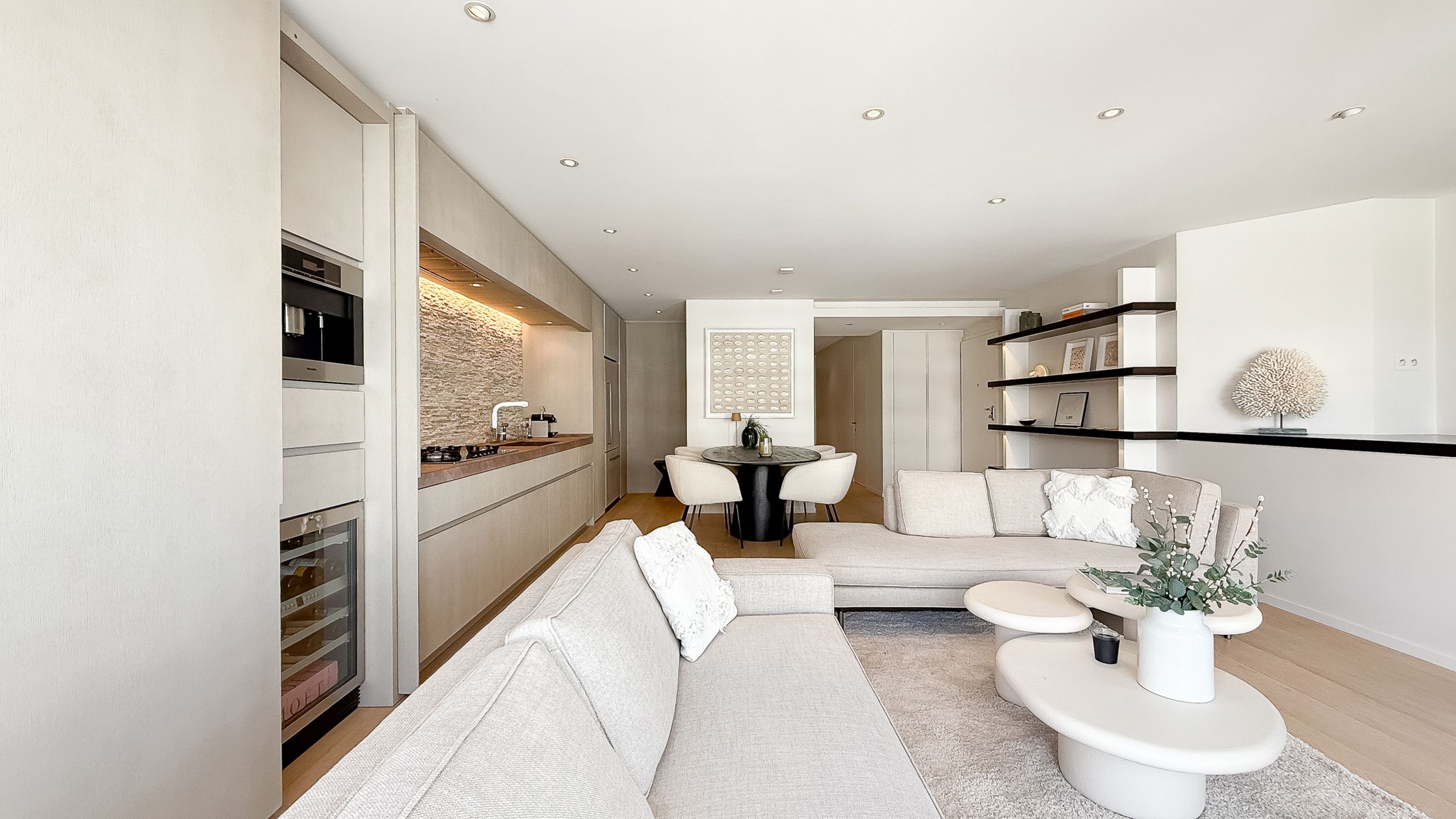Exclusief appartement op een TOPLOCATIE op het ALBERTPLEIN  foto 3