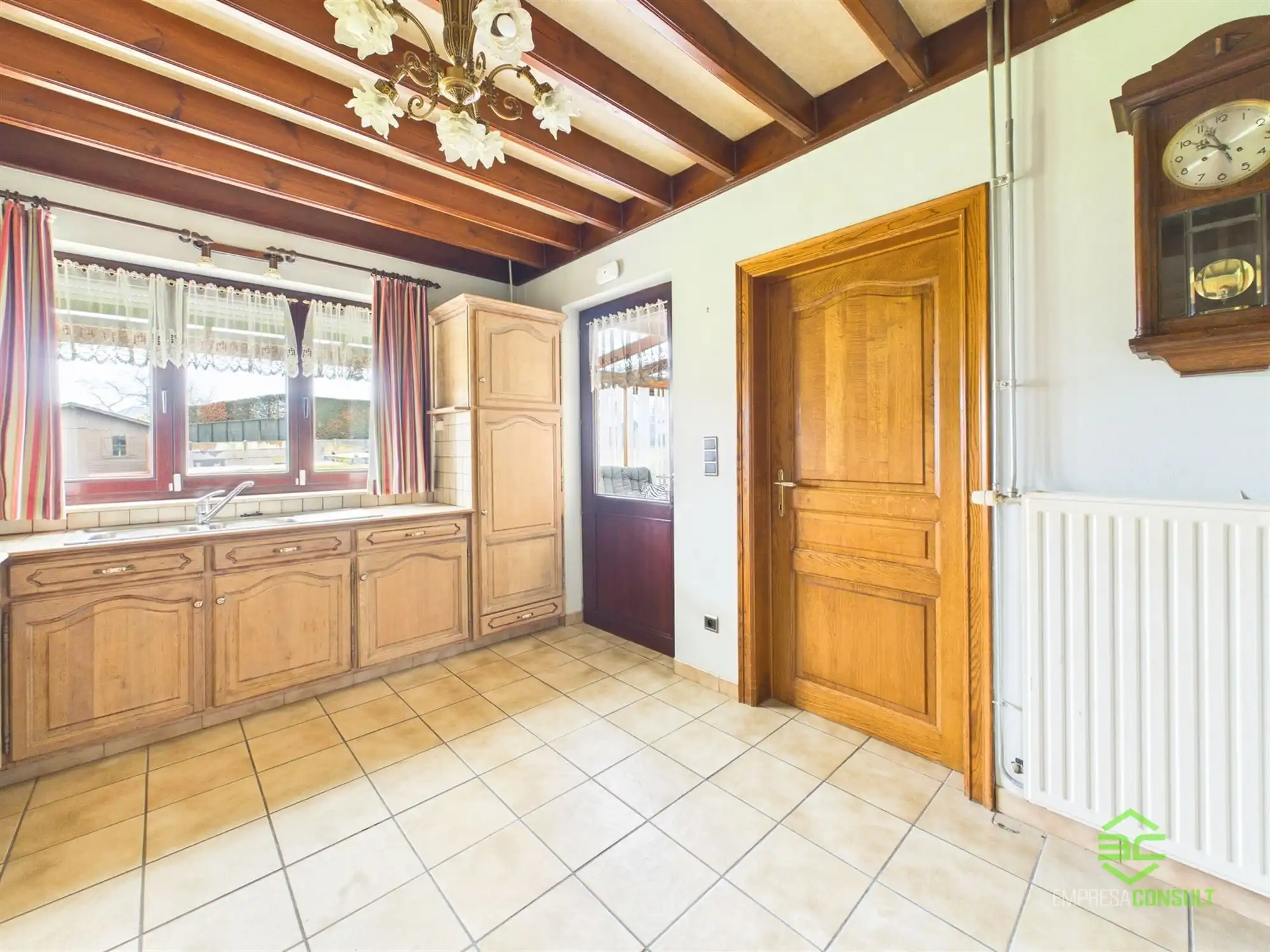 Gelijkvloerse woning met 2 slpk in Runkelen! foto 10