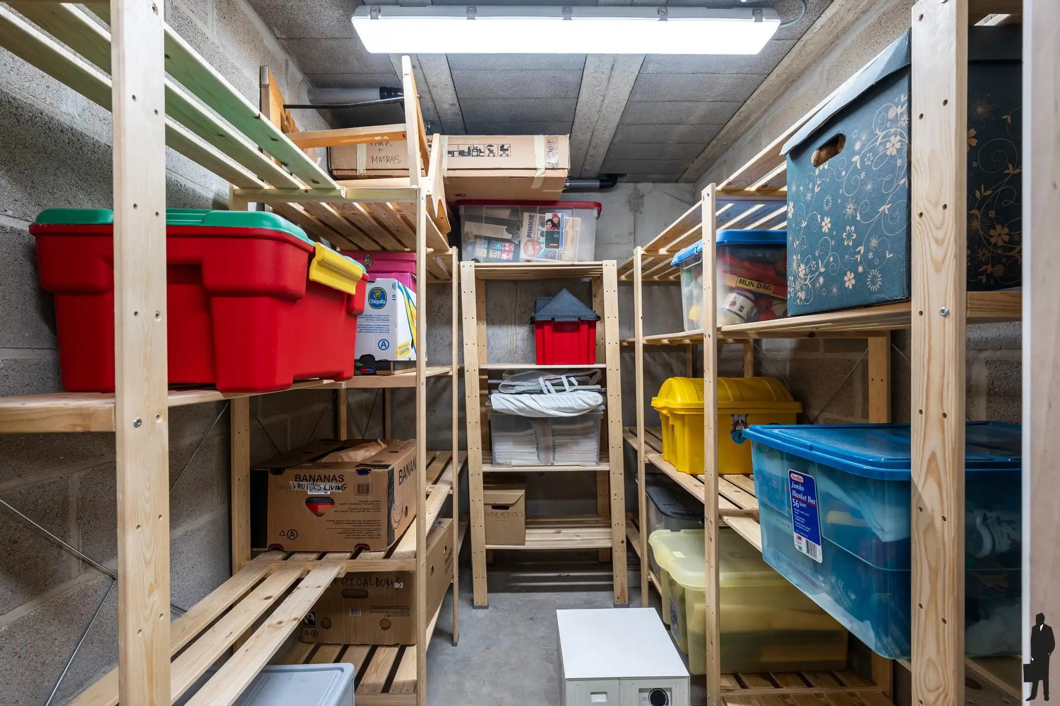 Instapklaar gelijkvloers appartement met tuin en carport foto 15