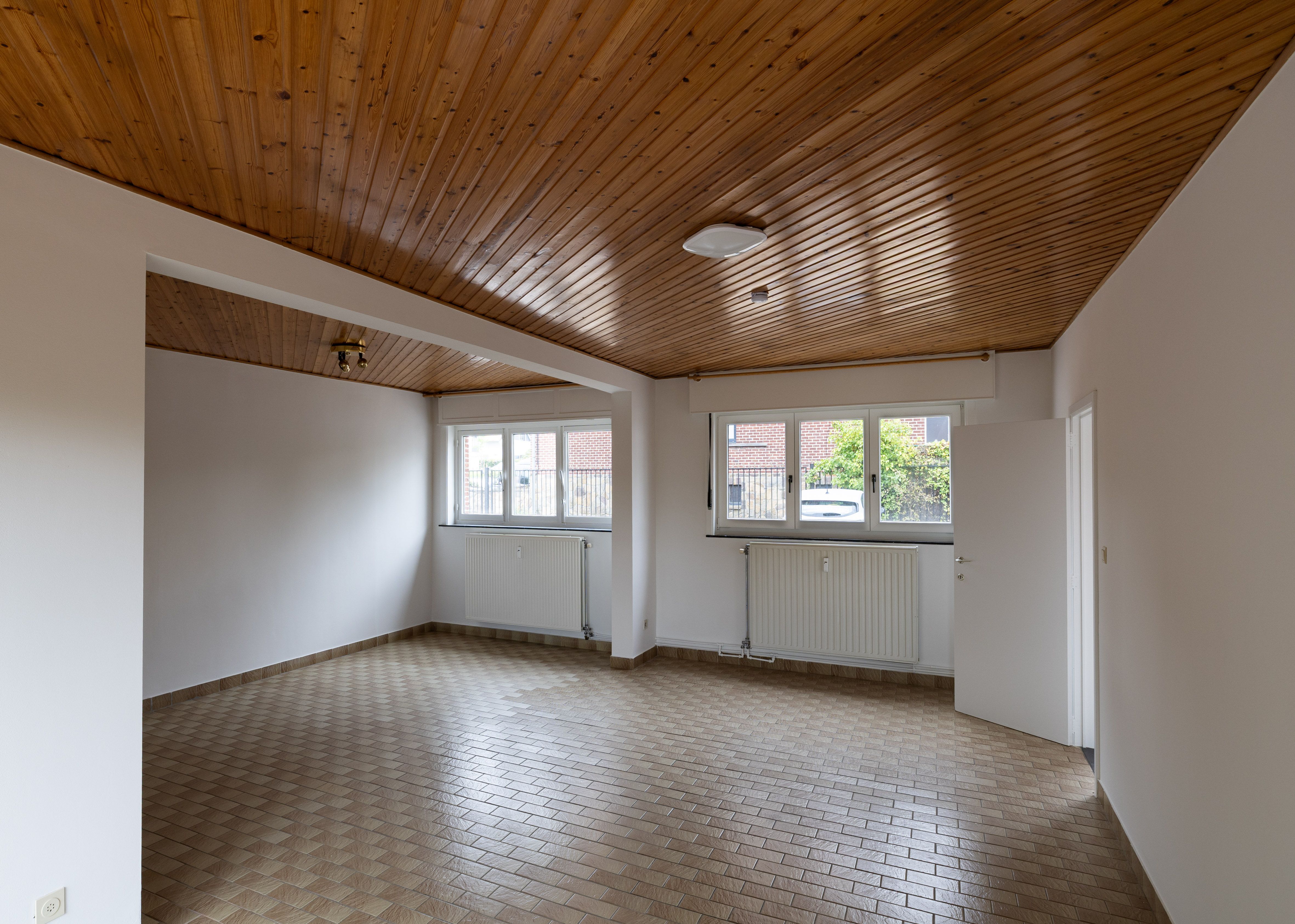 Loods + 5 vergunde woningen foto 19