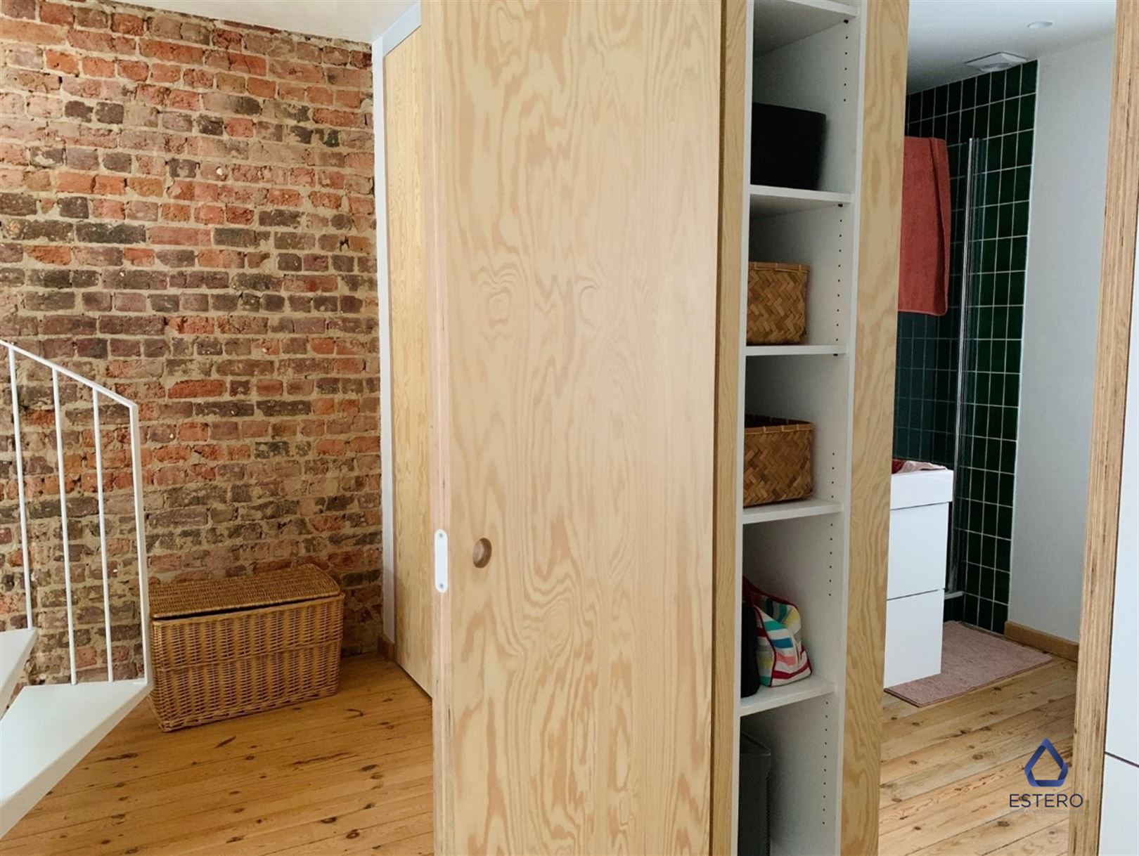 Architecturale topper in doodlopende straat foto 20