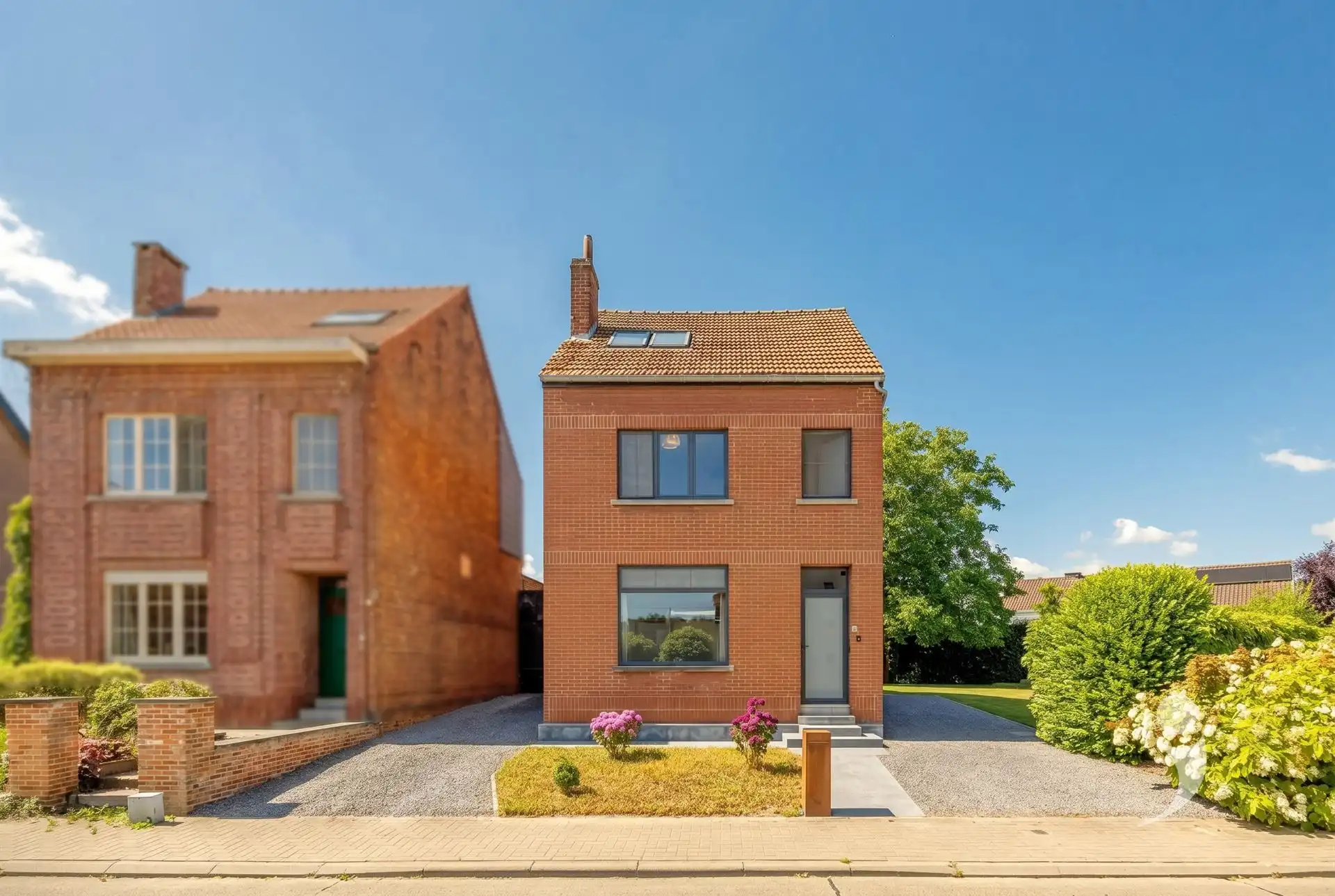 Goed gelegen eengezinswoning met 3 slaapkamers foto {{pictureIndex}}