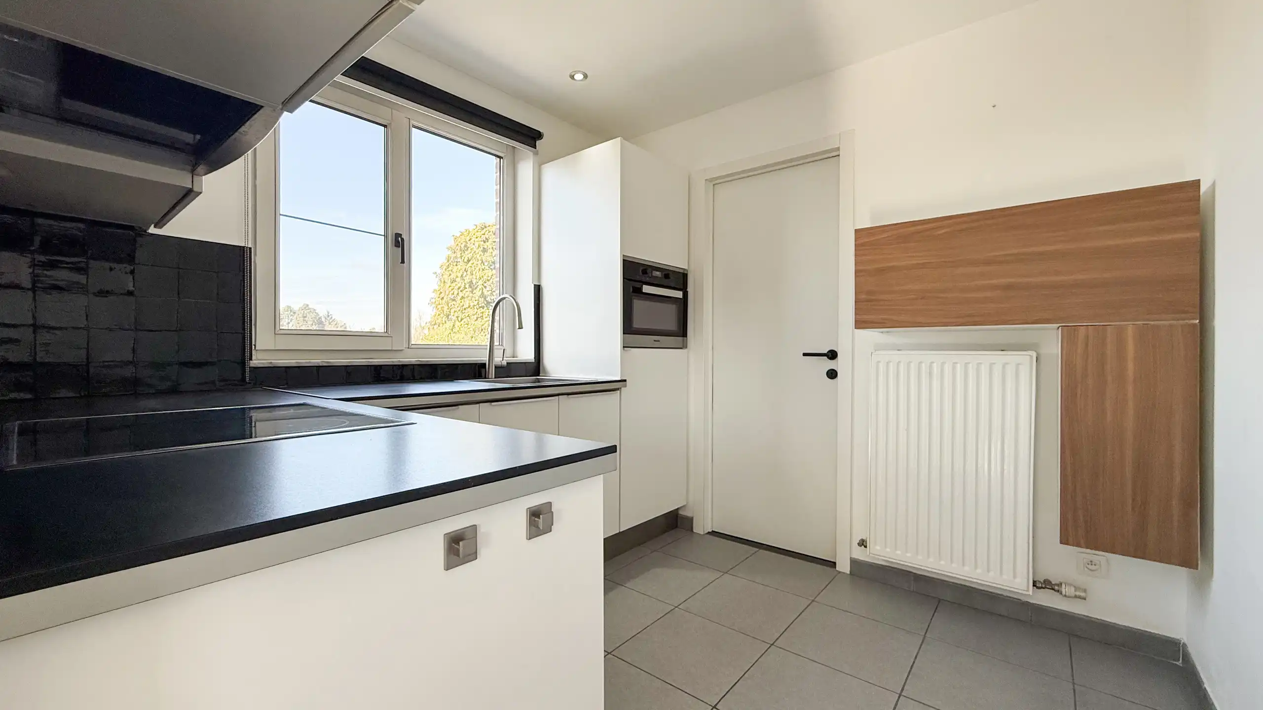 Charmant appartement met aparte ingang + terras te Houthalen foto 6