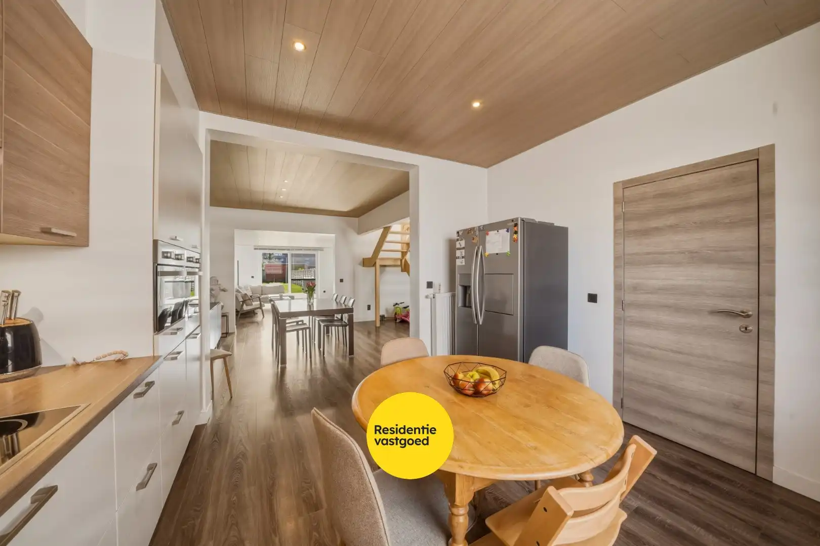 Verrassend ruime gezinswoning met zonnige tuin in Oudenburg foto 11