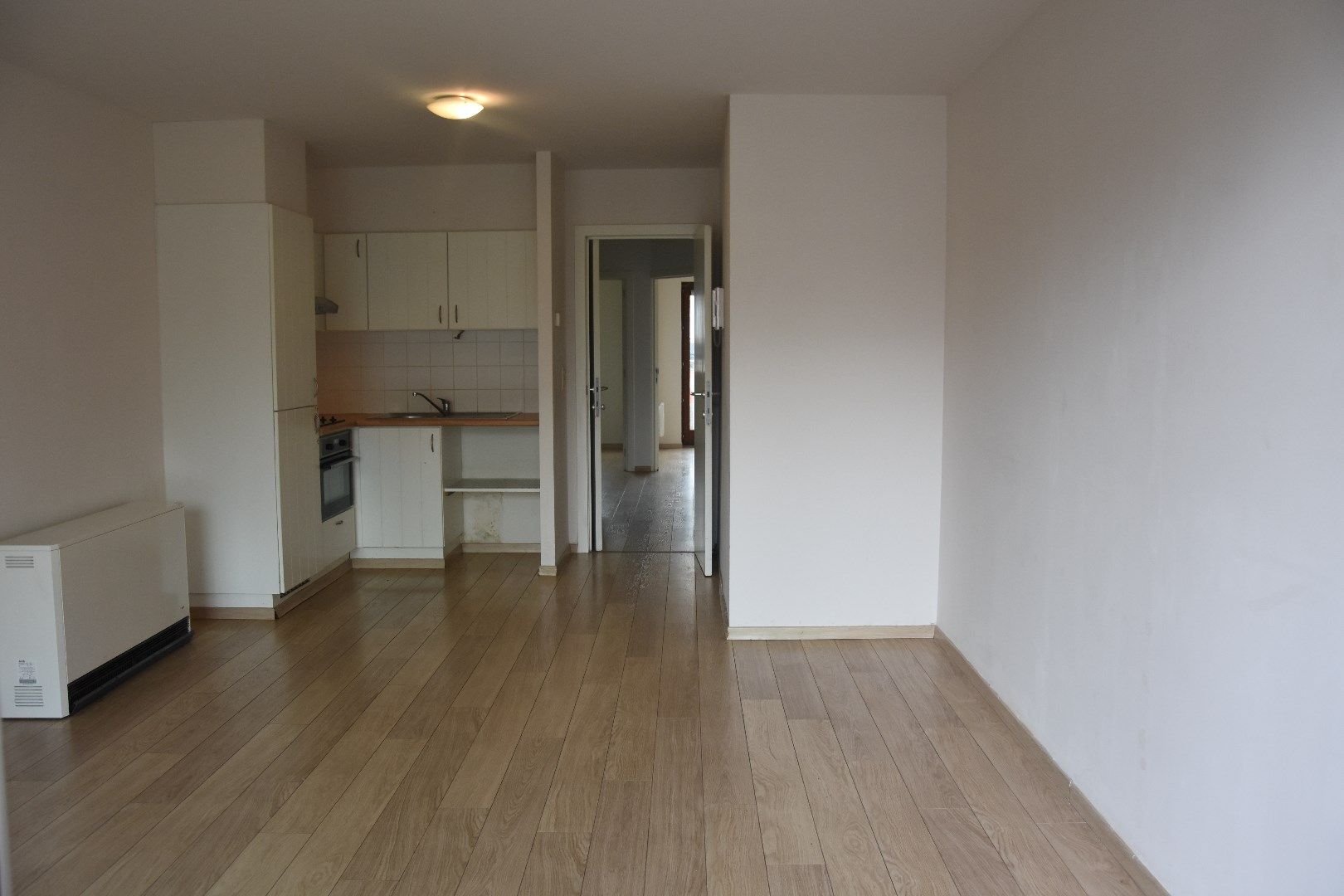 2 slaapkamer appartement bij de jachthaven. foto 2