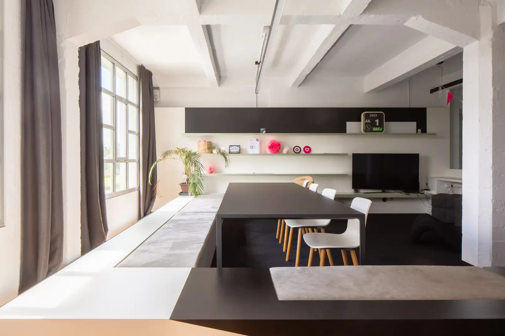 Exclusieve kantoorruimte in de Remytoren van +- 150m² foto 2