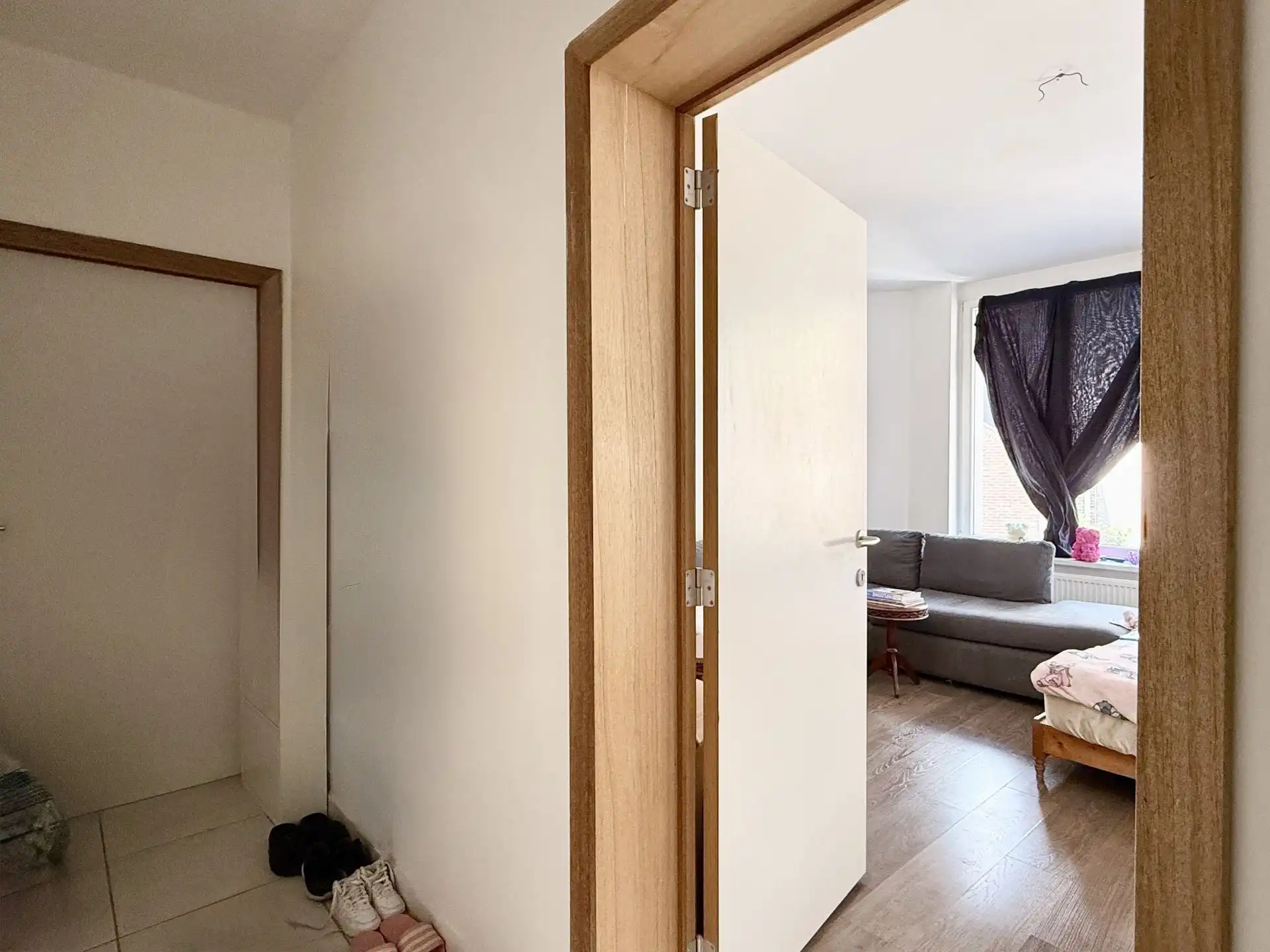 Modern eenslaapkamerappartement in het centrum van Ath foto 9