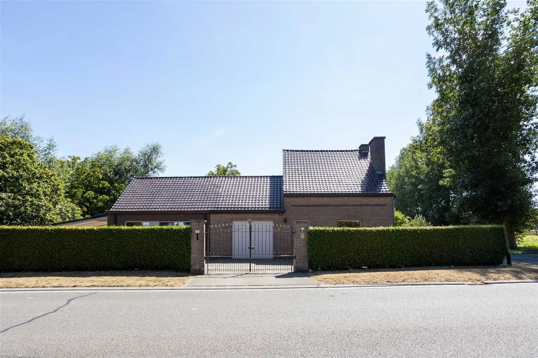 Hoofdfoto van de publicatie: Open bebouwing met privacy en potentieel in Lochristi