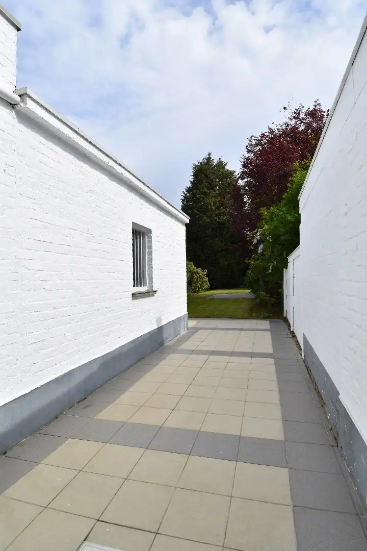 Sfeervolle gezinswoning met 4 slaapkamers, garage én tuin te koop in Kuurne-centrum foto 16