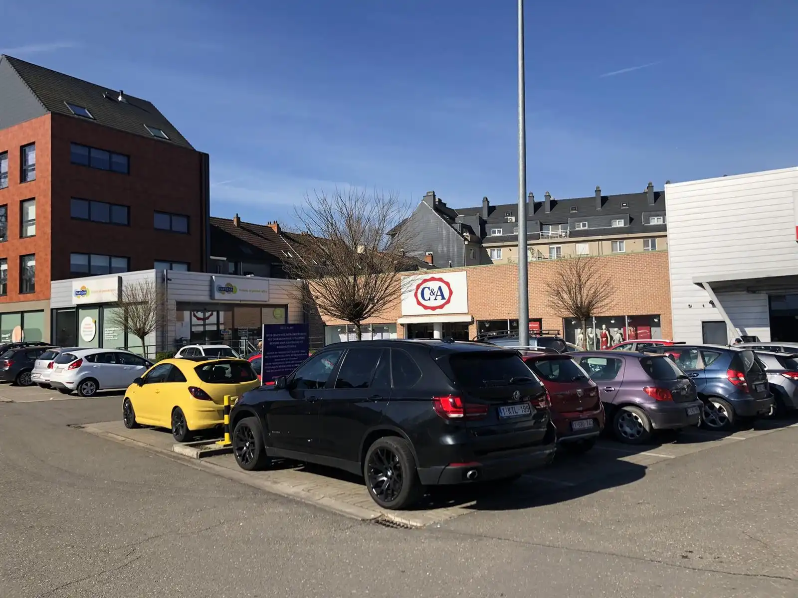 Handelspand (800 m²) te huur – Rooseveltcenter Vilvoorde foto 9