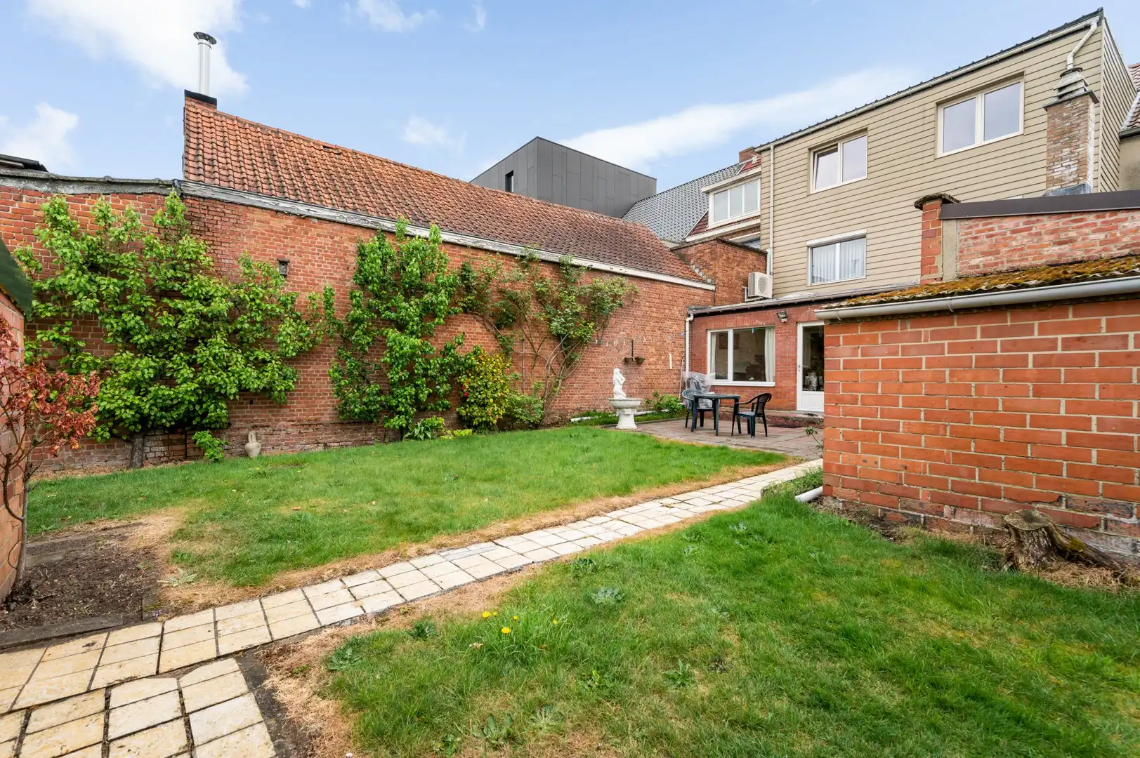 Gelijkvloers appartement met tuin foto 10