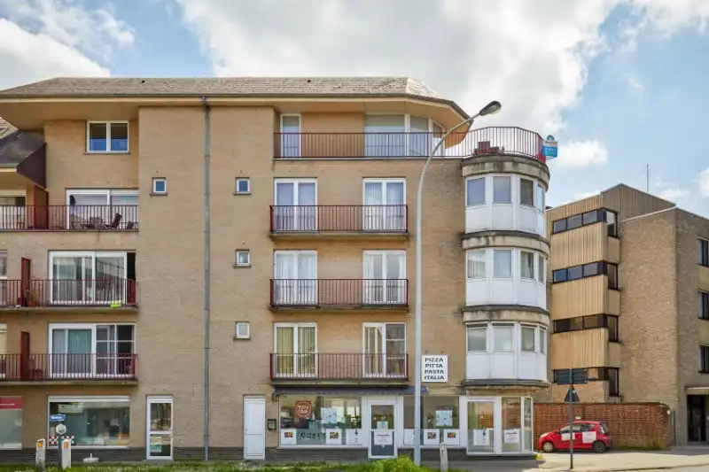 Roeselare-centrum : Instapklaar hoekappartement met 2 slaapkamers en zonnig terras in hartje Roeselare. foto 14