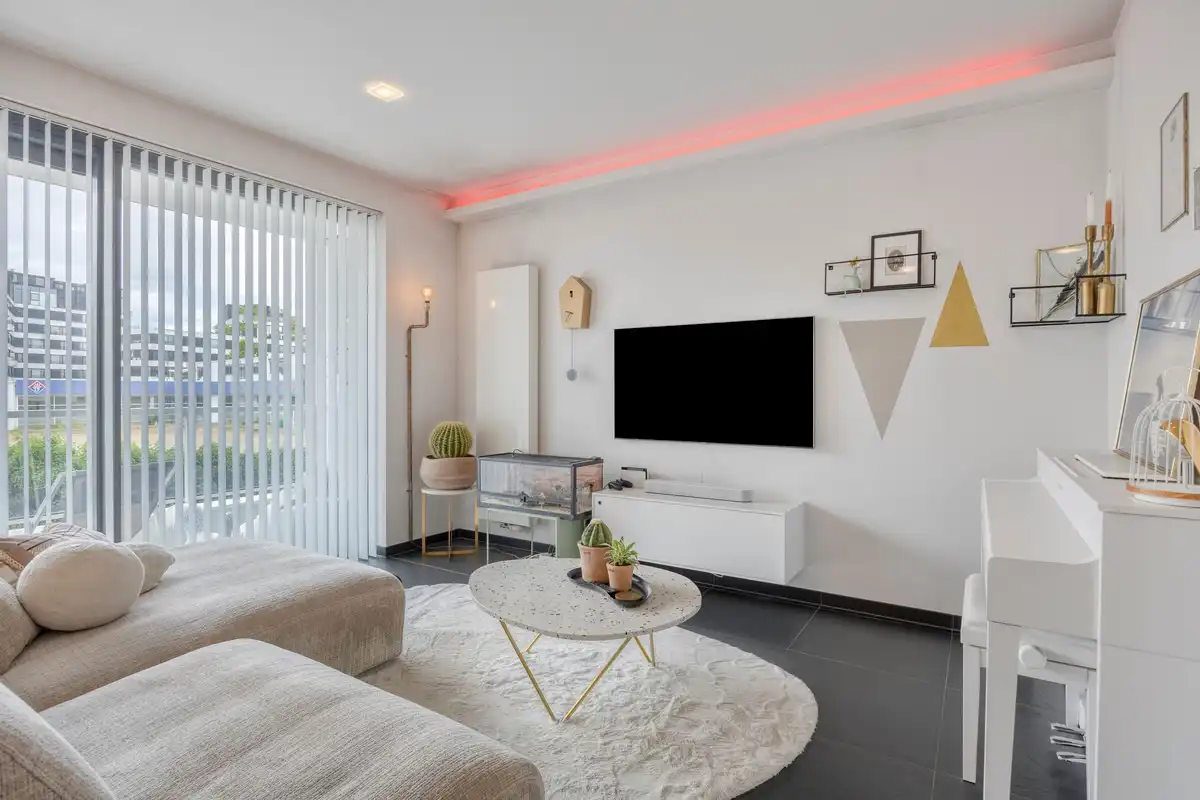 Jong en stijlvol appartement met westgericht terras, veel maatwerk en EPC-label A foto 3