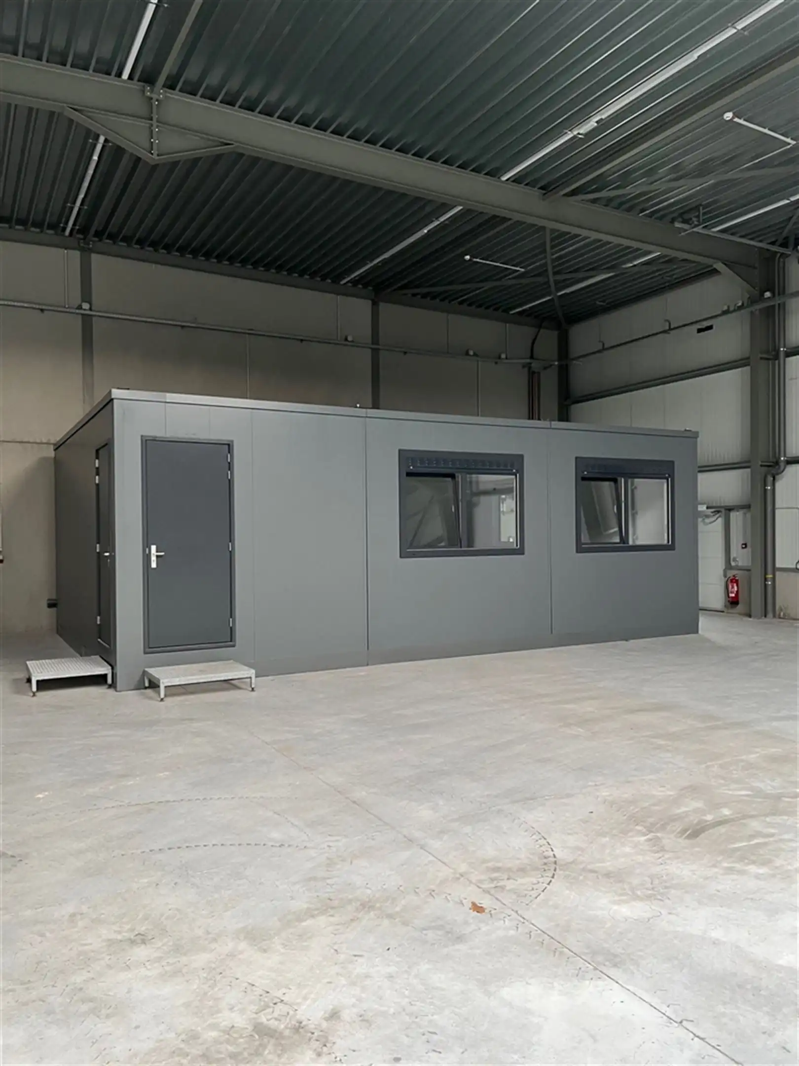 906 m² recent magazijn te huur in Vichte foto 5