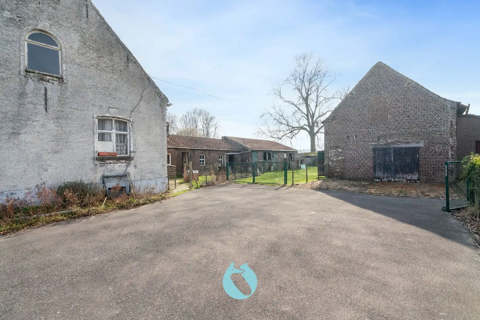 Te renoveren hoeve op unieke ligging (perceel 19.617m²) foto 9