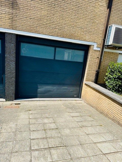 Ruim appartement op de eerste en tweede verdieping foto 3