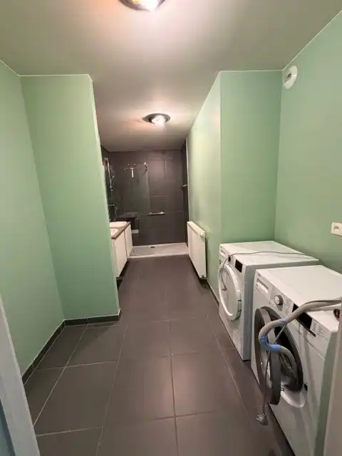 Ruim appartement met 2 slaapkamers + parkeerplaats  foto 7