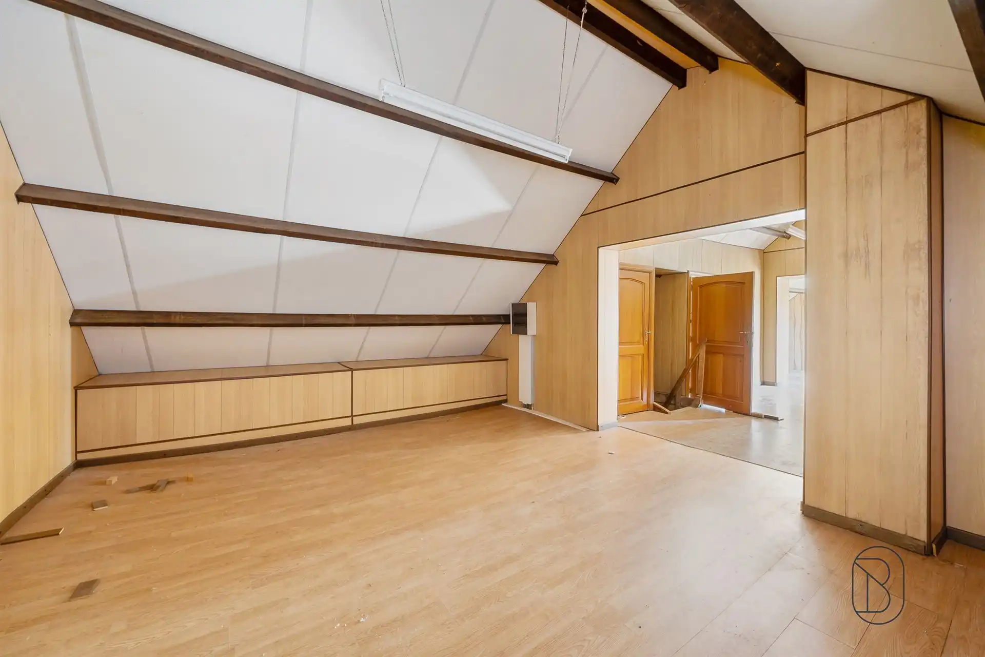 Charmante te renoveren woning op 29 are foto 11