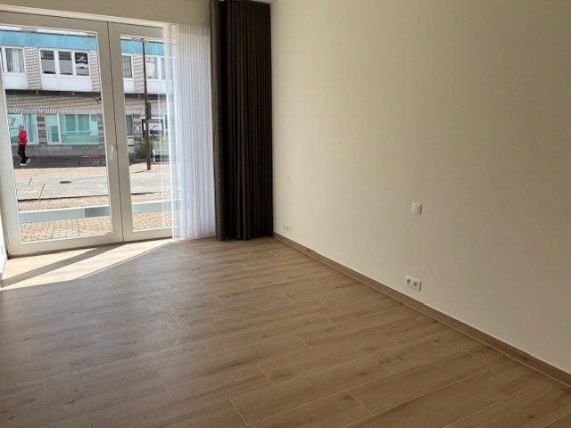 Stijlvol gerenoveerd gelijkvloersappartement foto 15