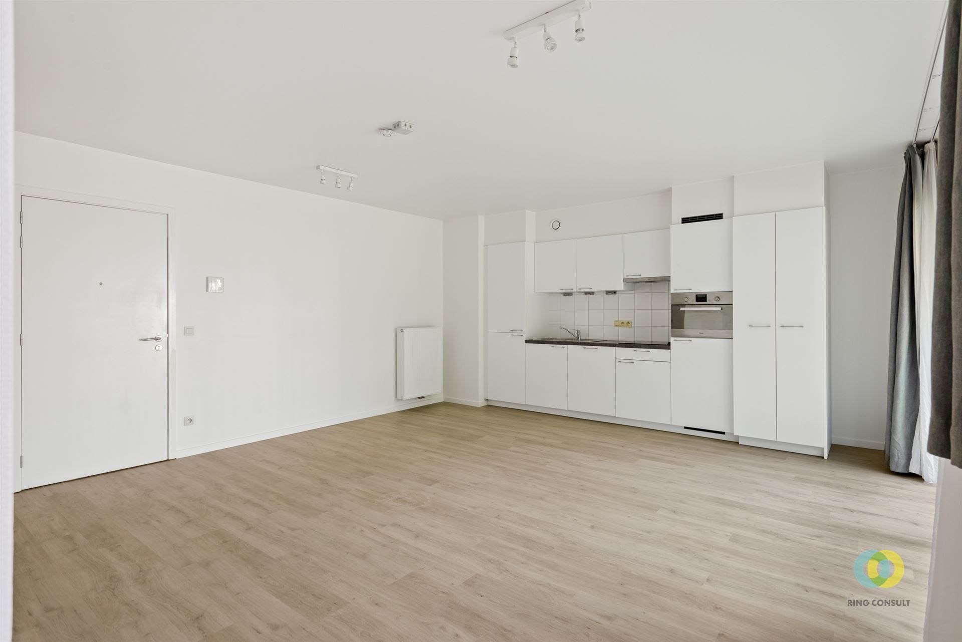 Instapklaar appartement met 1 slaapkamer foto 4