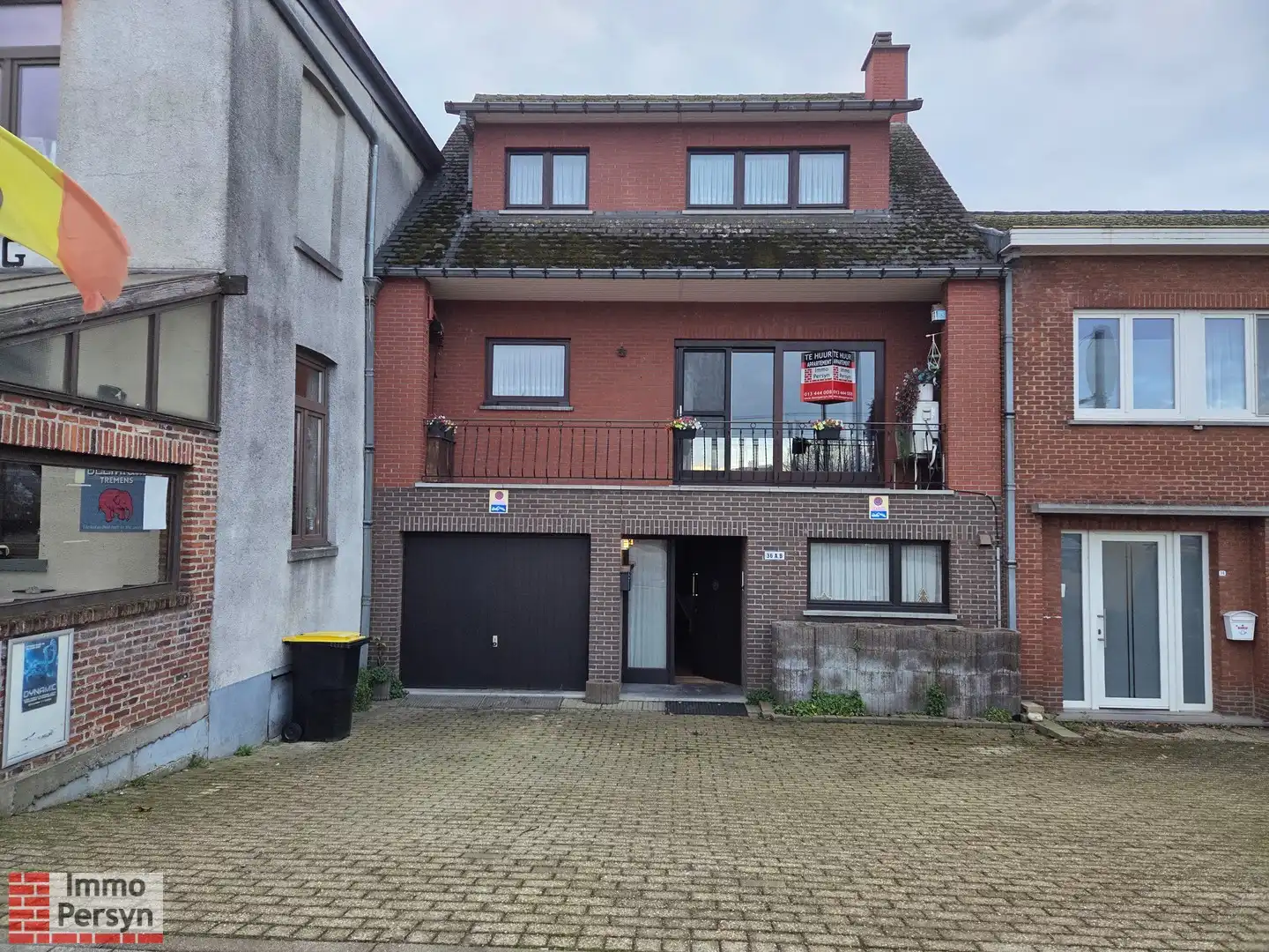 Duplex vlakbij station Testelt foto {{pictureIndex}}