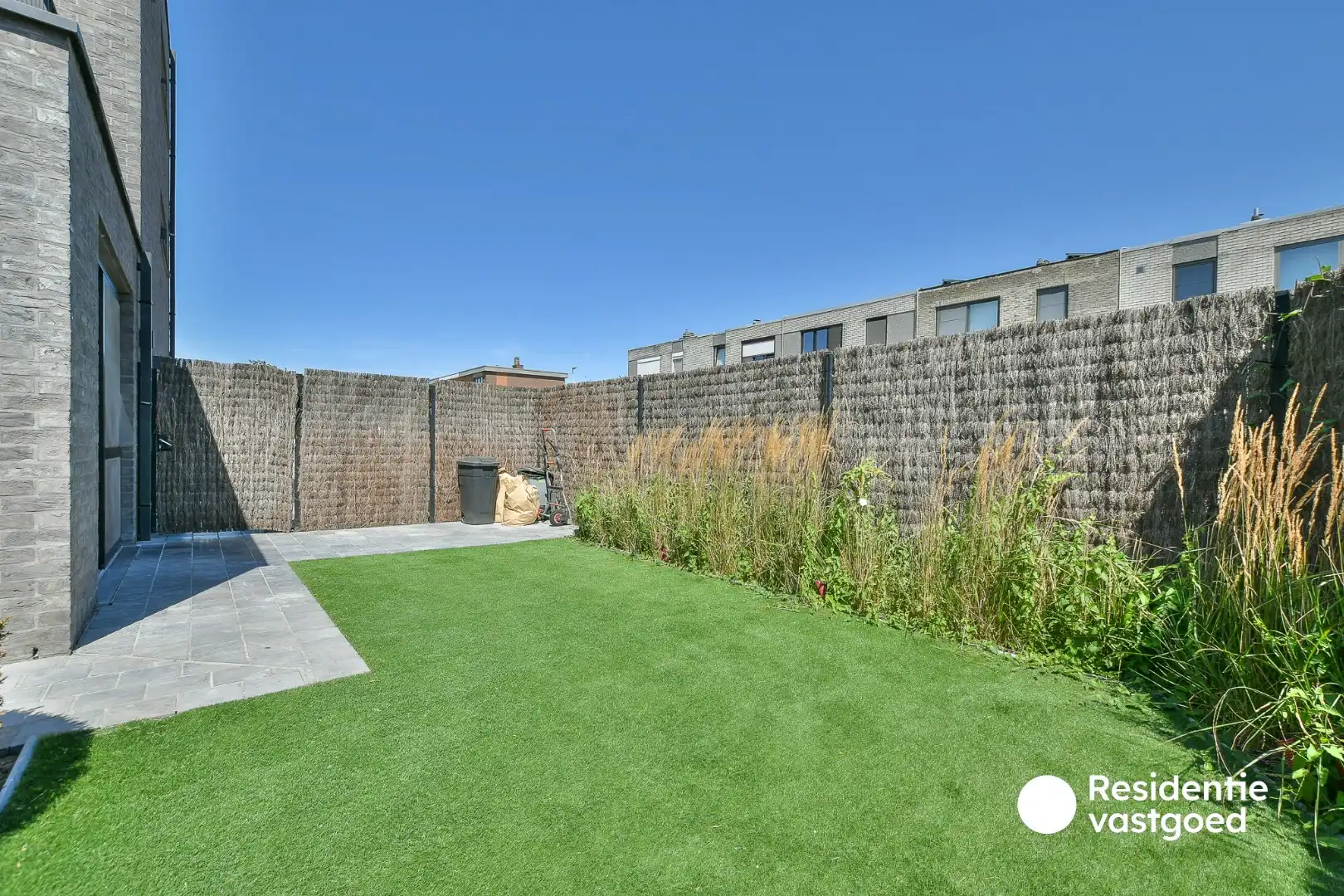 Ruime instapklare woning op topligging foto 19