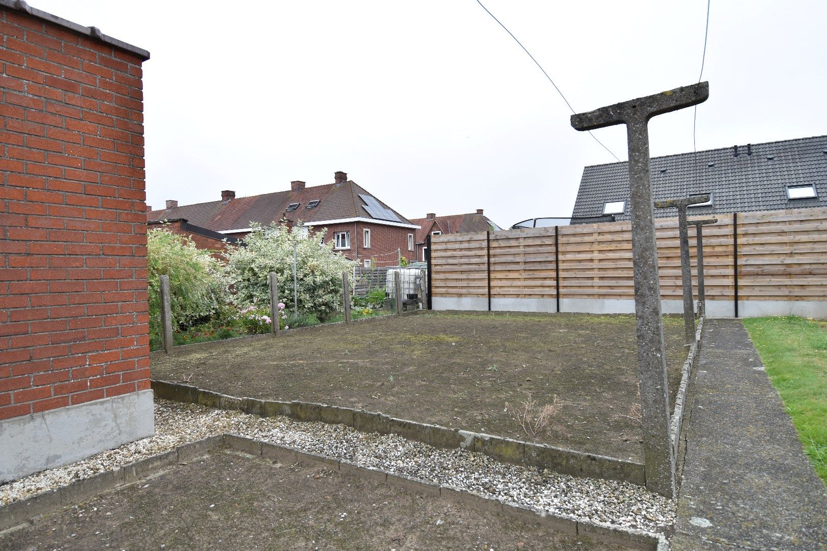 Woning met 3 slaapkamers, polyvalente ruimte en tuin te koop in Gullegem foto 17