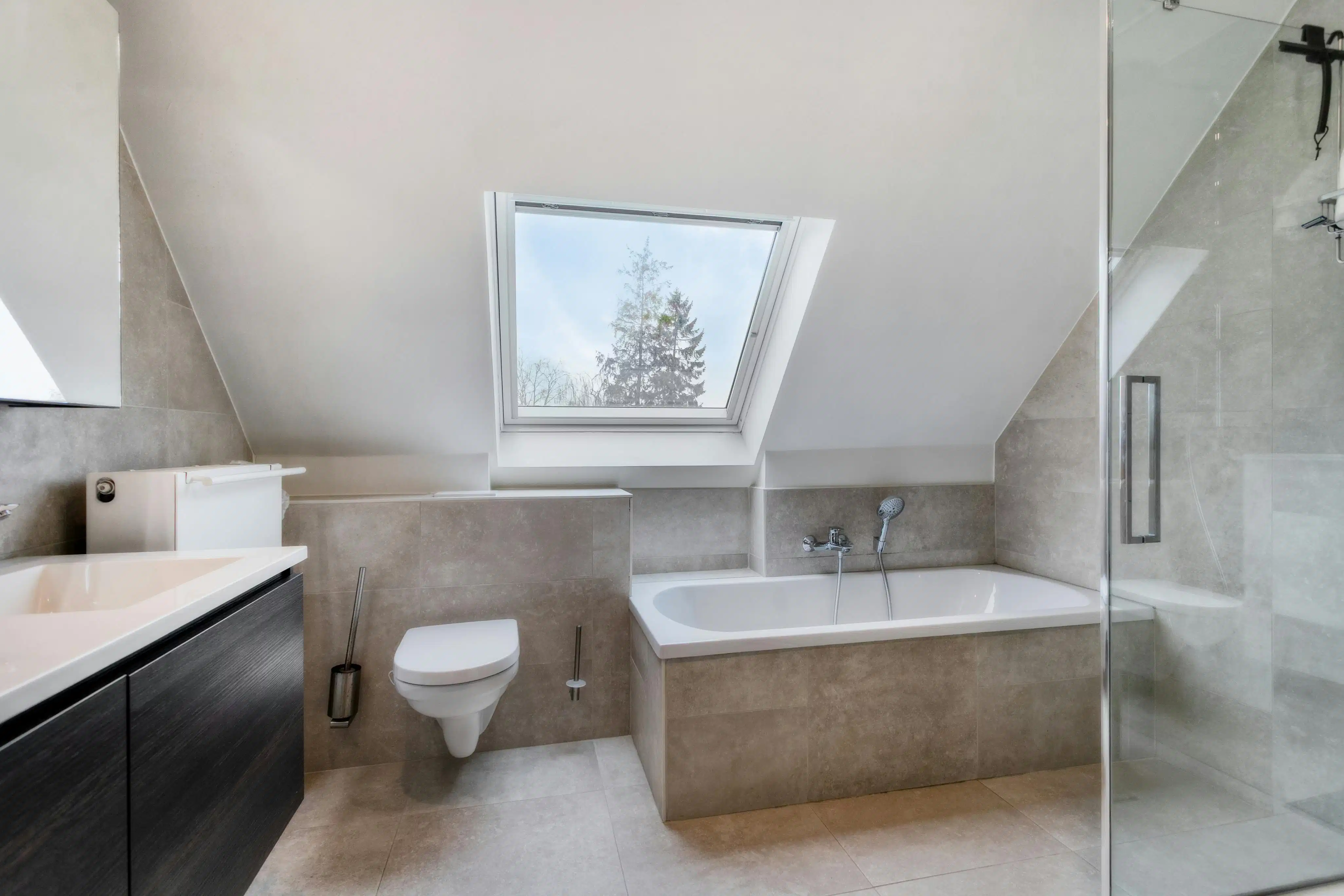 Alleenstaand huis met 4 kamers te koop in Desselgem foto 10