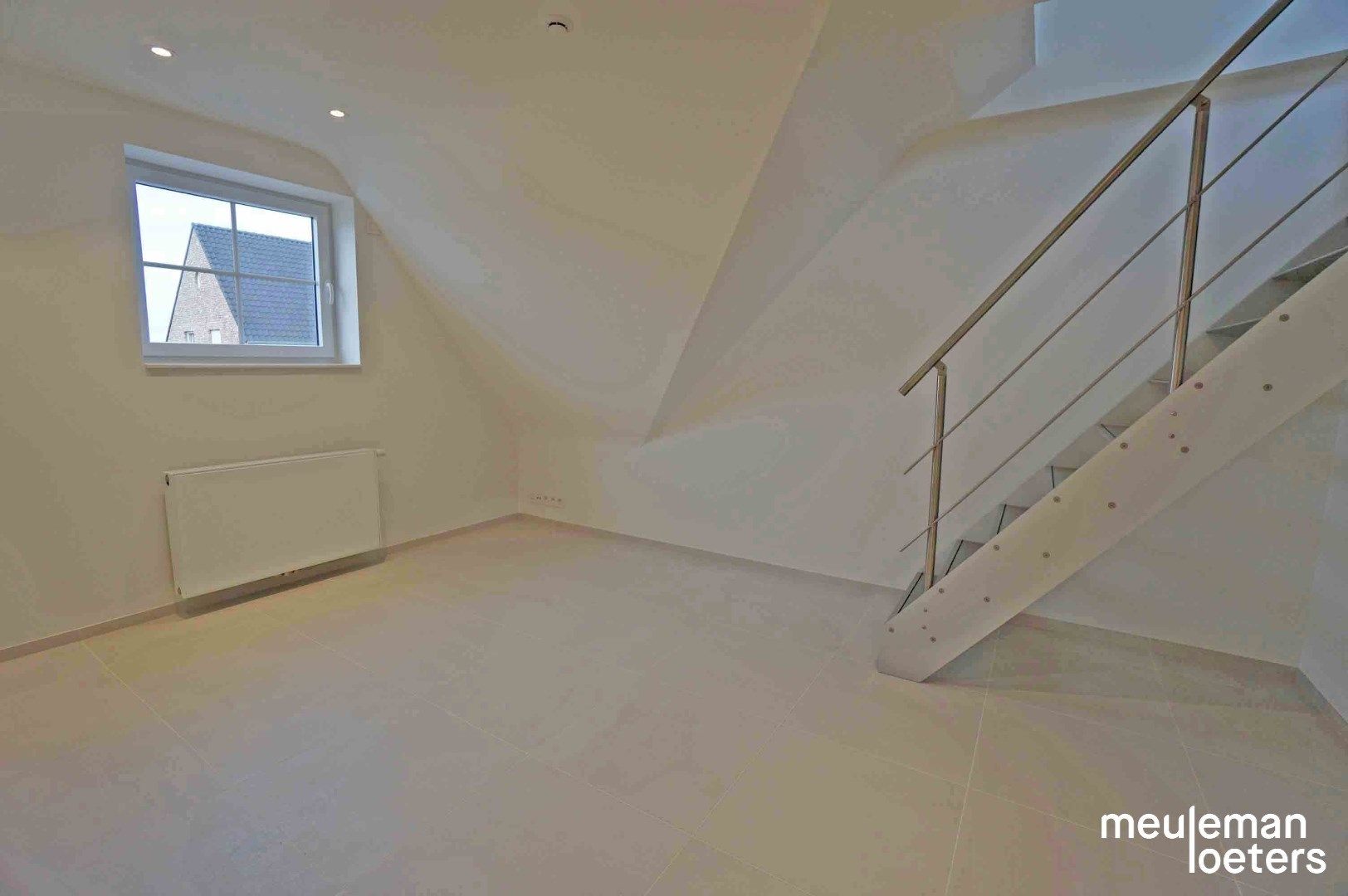Ruime woning kwalitatief afgewerkt foto 9