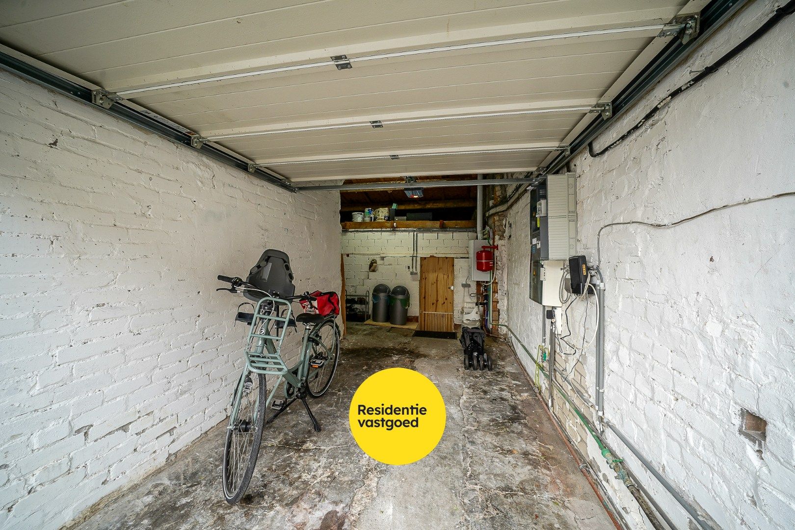 Instapklare woning met garage en tuin te Bredene foto 21
