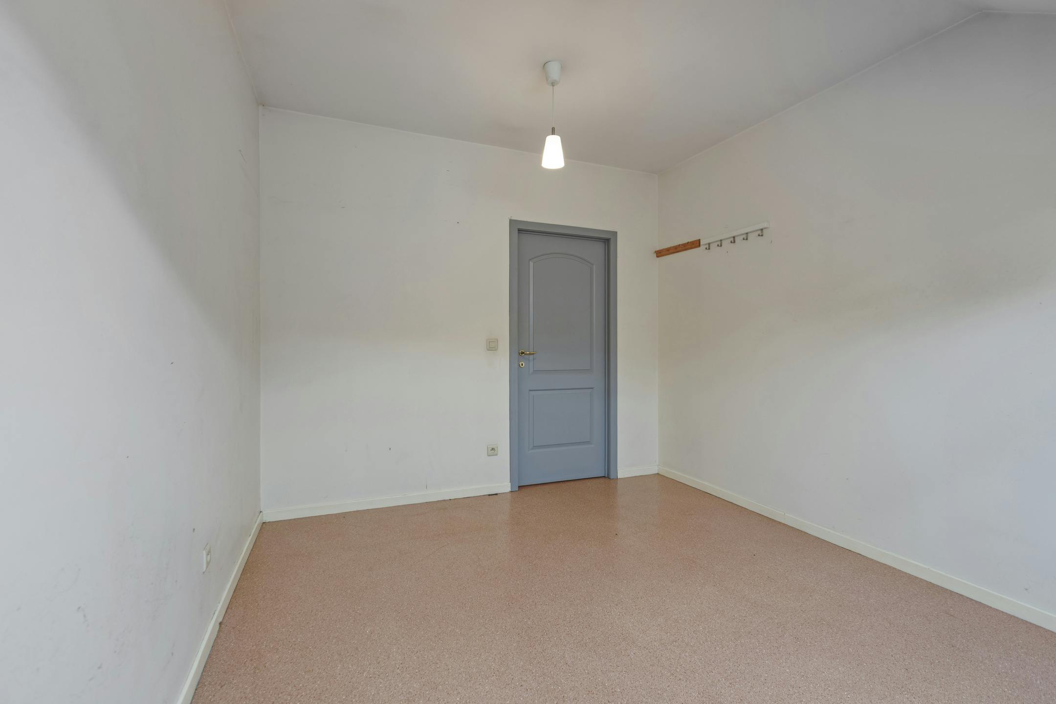 Opbrengsteigendom met 2 appartementen en hangaar te Lummen foto 40