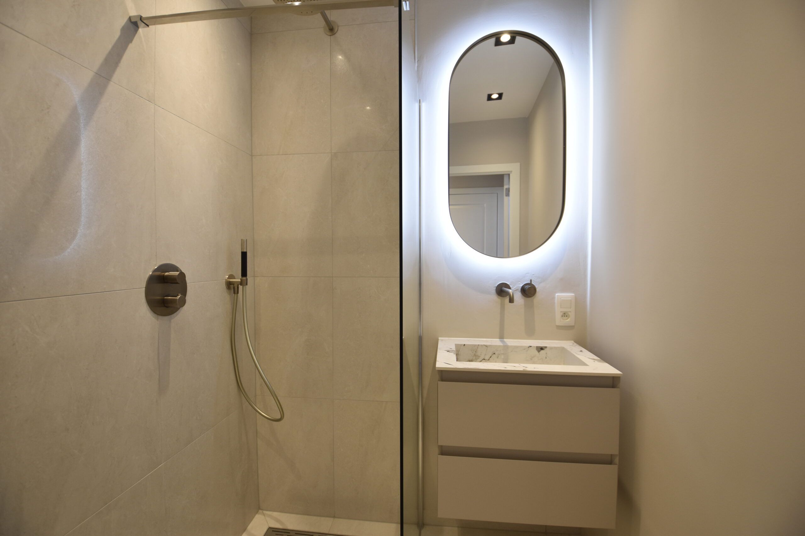 Prachtig appartement met 1 slaapkamer op toplocatie in Antwerpen foto 6