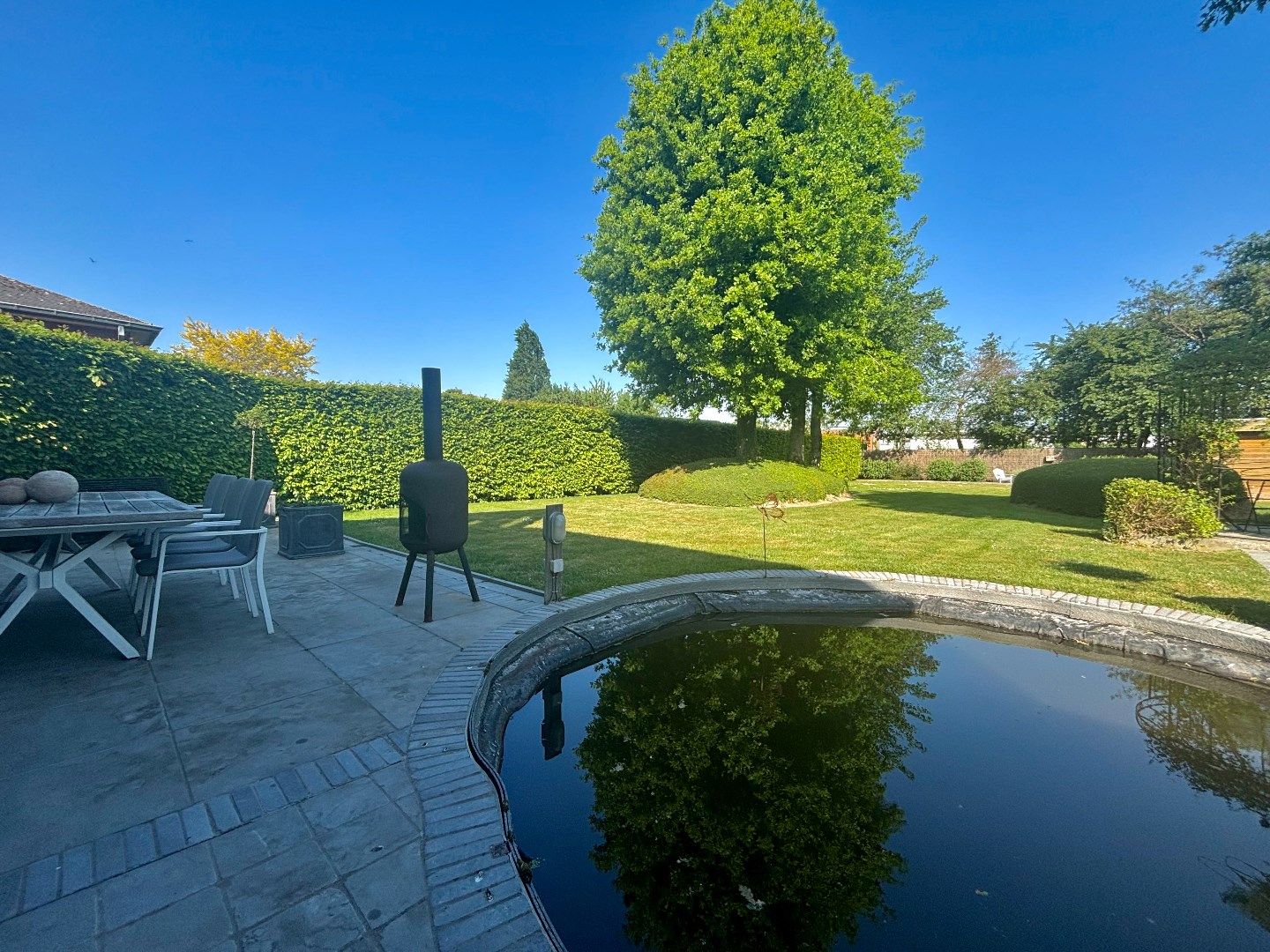 Ruime originele villa met prachtige tuin. Opp 1327m². foto 13