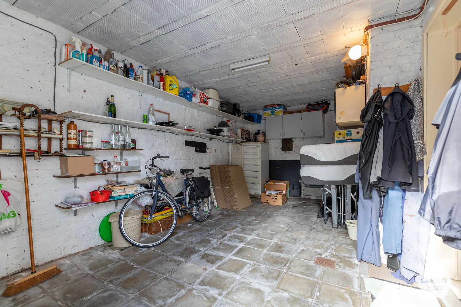 Te renoveren woning met drie slaapkamer met tal van mogelijkheden foto 16