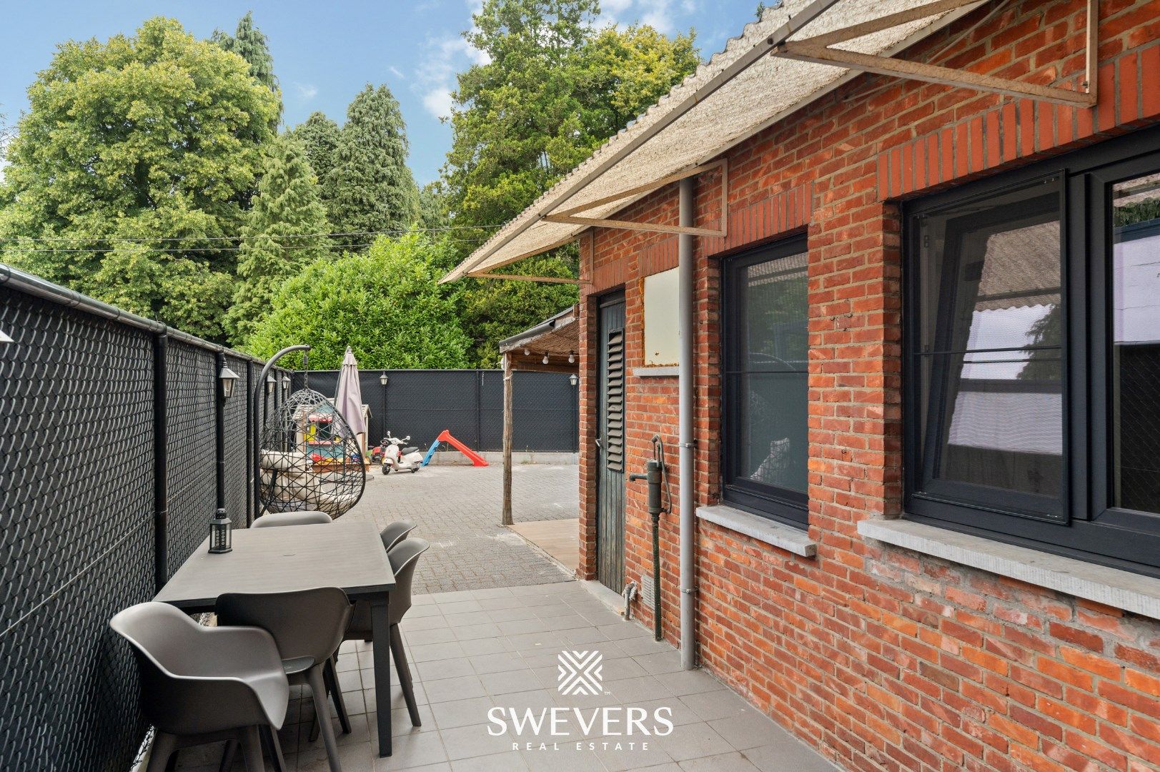 Charmante woning met Handelspand te Leopoldsburg foto 23