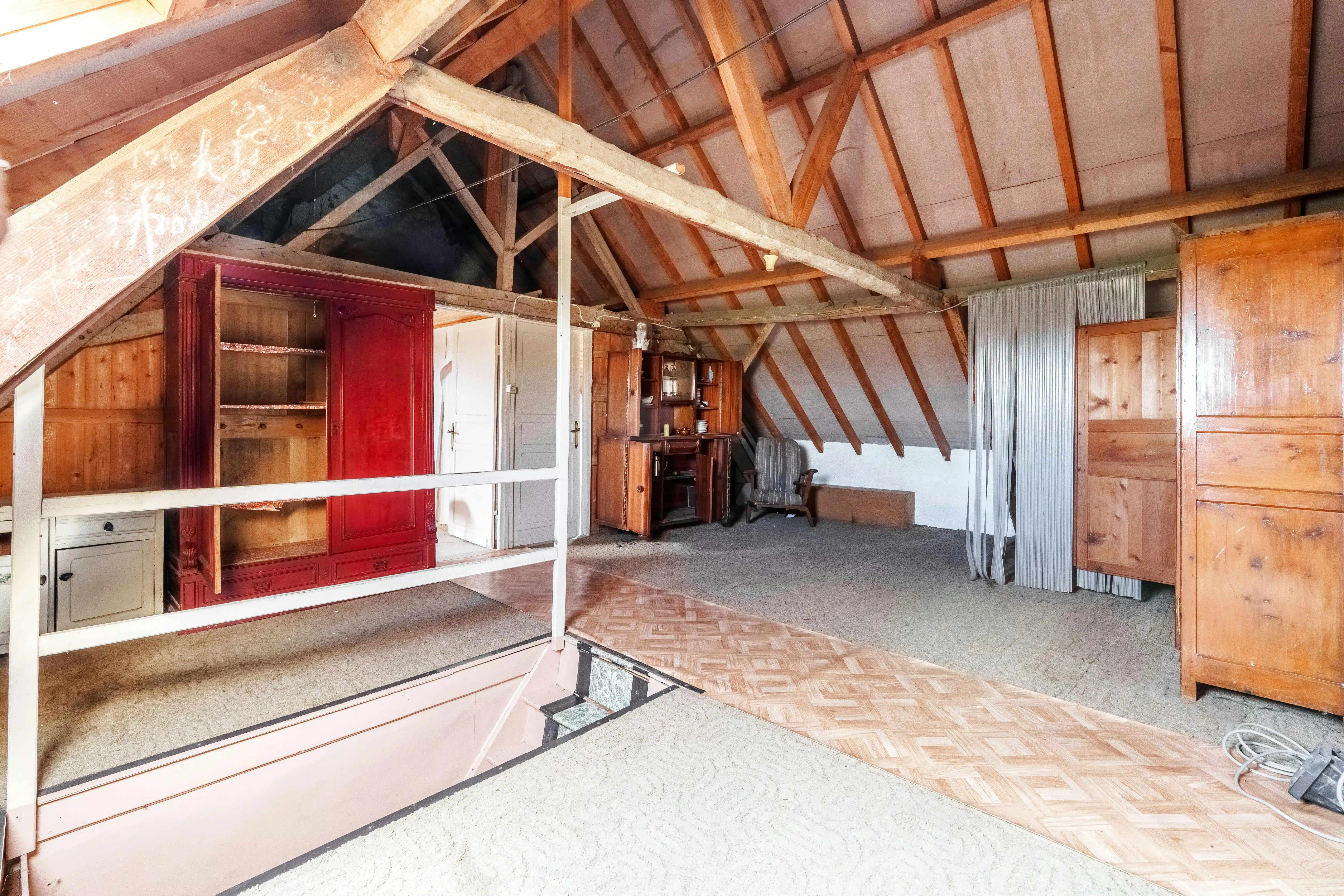 Alleenstaand huis met weide te koop op 12.055 m² foto 13