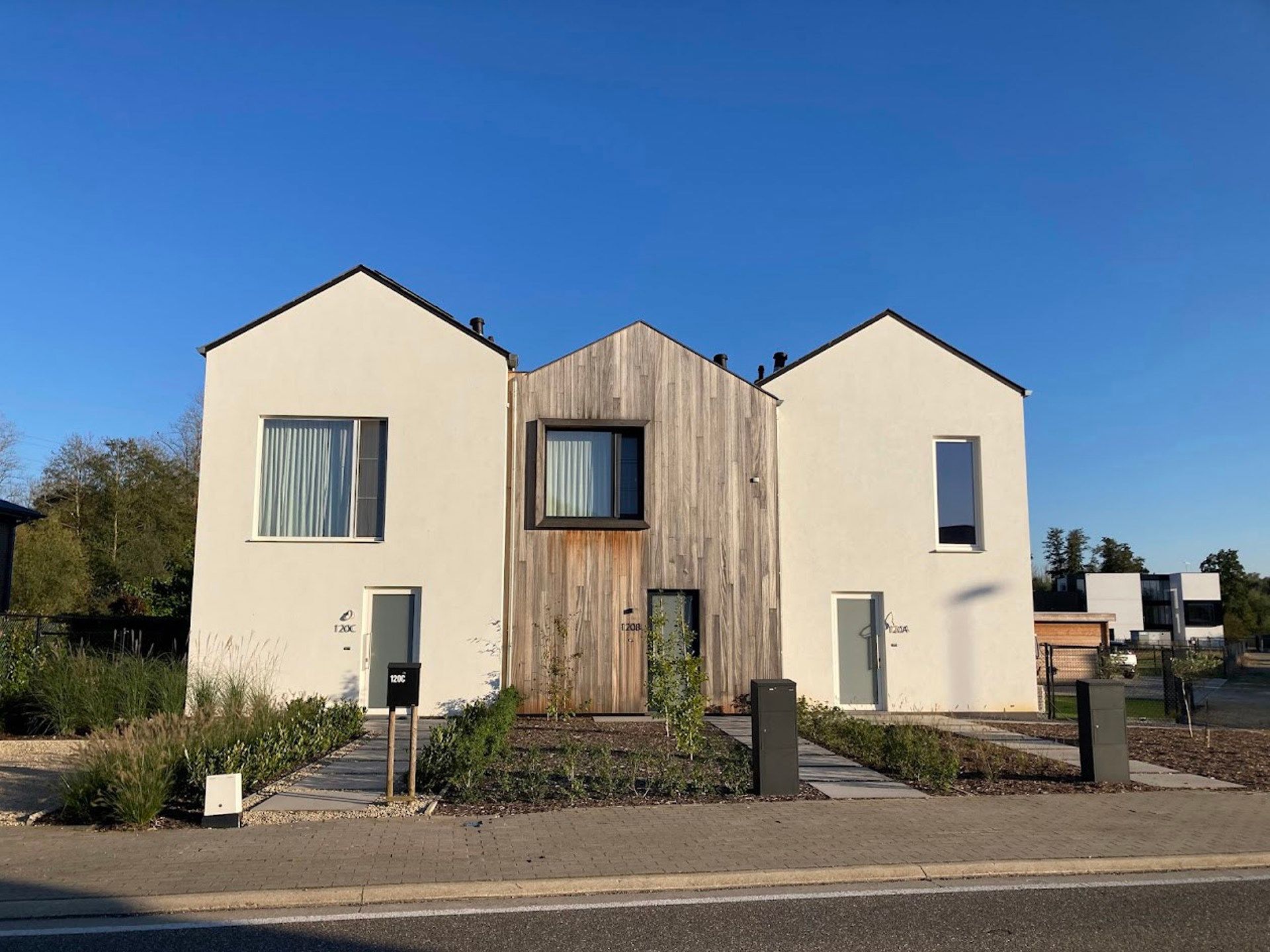 Centr. gelegen instapklare nwbw met 3 slpk + carport aan 2%! foto 42