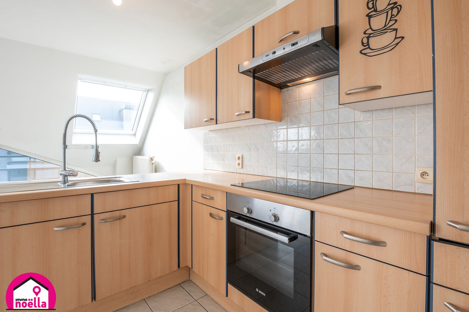 TE KOOP TE WESTENDE RUIM EN ZONNIG APPARTEMENT! foto 3