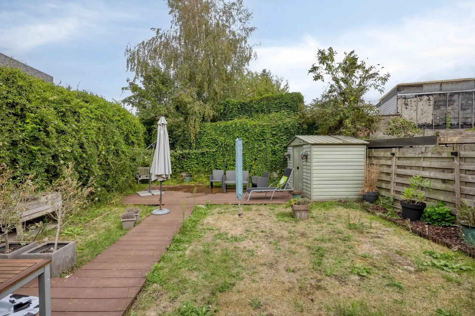 STIJLVOLLE EN INSTAPKLARE WONING MET TUIN EN CARPORT ! foto 17