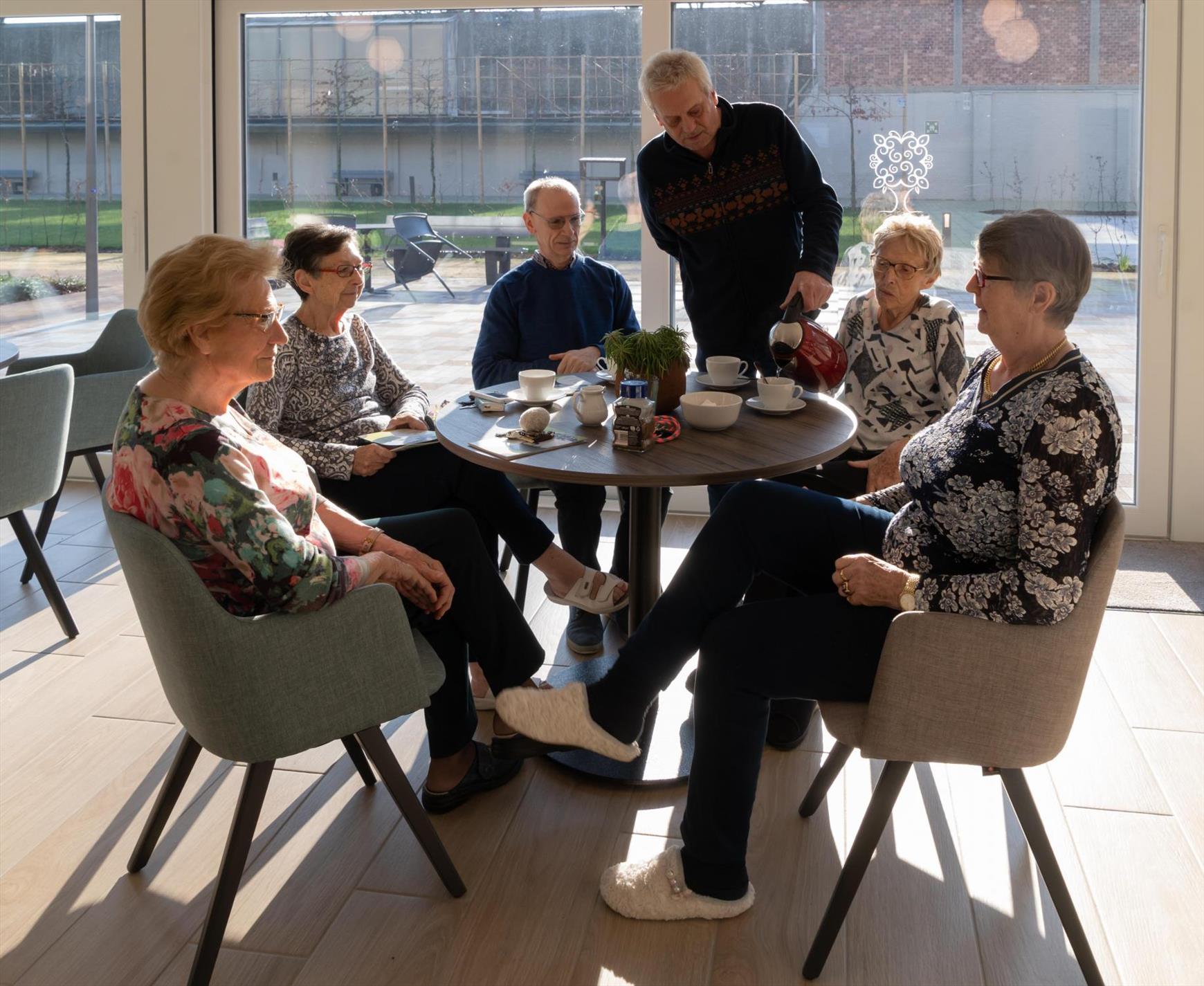 Unieke assistentiewoning te koop in het centrum van Mol met groenzicht! foto 8