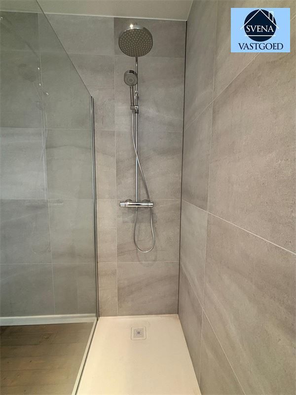 Volledig energetisch gerenoveerde woning te huur foto 6