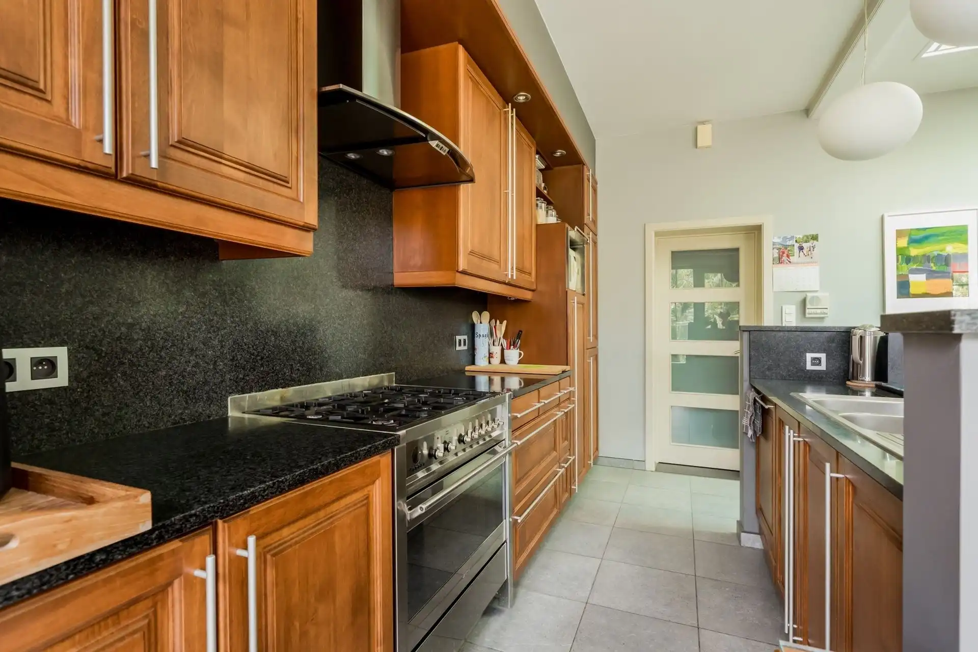 Ruime karaktervolle woning met 6 slpks en tuin! foto 15